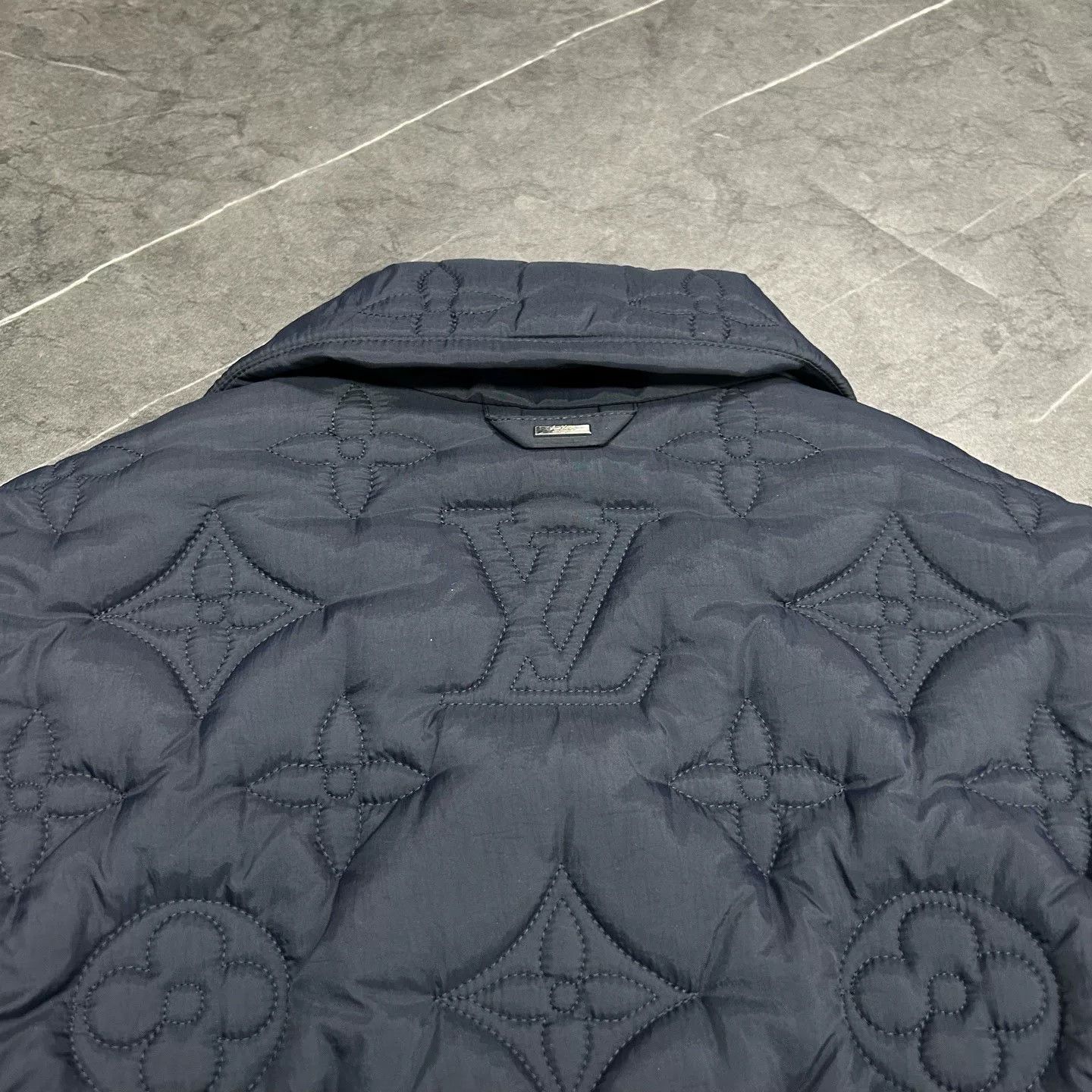 Louis Vuitton Louis Vuitton Cotton Heavy Coat 46 Men Size US L / EU 52-54 / 3 - 6 Thumbnail