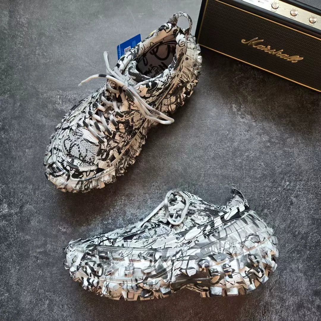 Balenciaga Balenciaga Graphic Black Lowtop Sneakers 41 Men Size US 8.5 / EU 41-42 - 4 Thumbnail