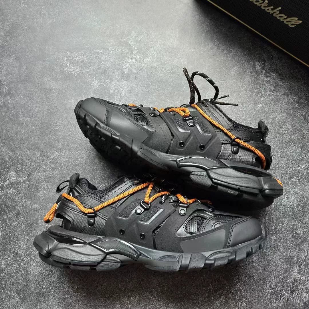 Balenciaga Balenciaga Black Lowtop Sneakers 40 Men Size US 7.5 / EU 40-41 - 2 Thumbnail