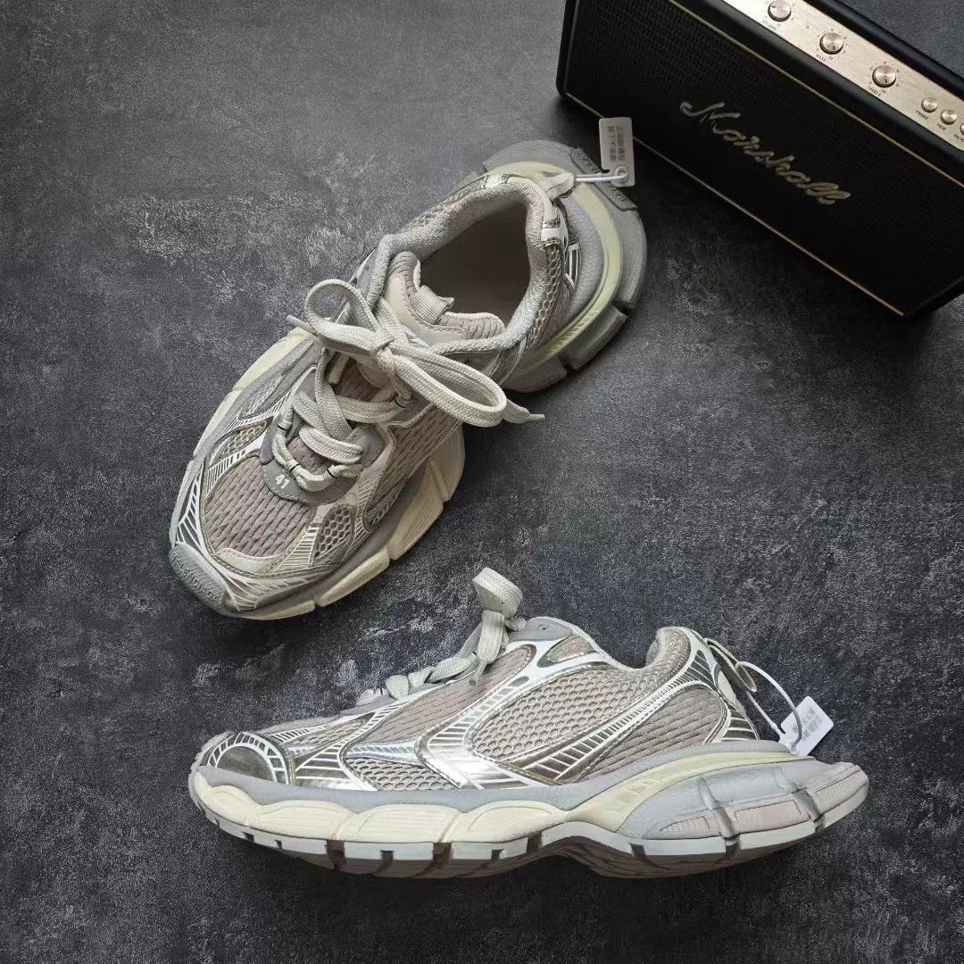 Balenciaga Balenciaga Beige Lowtop Sneakers XXXL Men Size US 10 / EU 43 - 4 Thumbnail