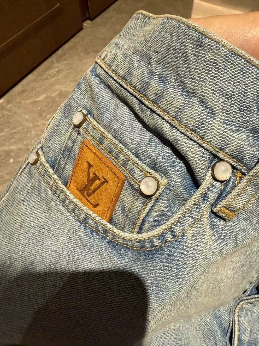 Louis Vuitton Louis Vuitton Denim Gold Denim Jeans 25 Men Size US 32 / EU 48 - 3 Thumbnail