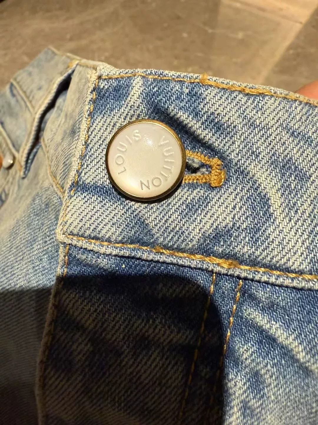 Louis Vuitton Louis Vuitton Denim Gold Denim Jeans 25 Men Size US 32 / EU 48 - 4 Thumbnail