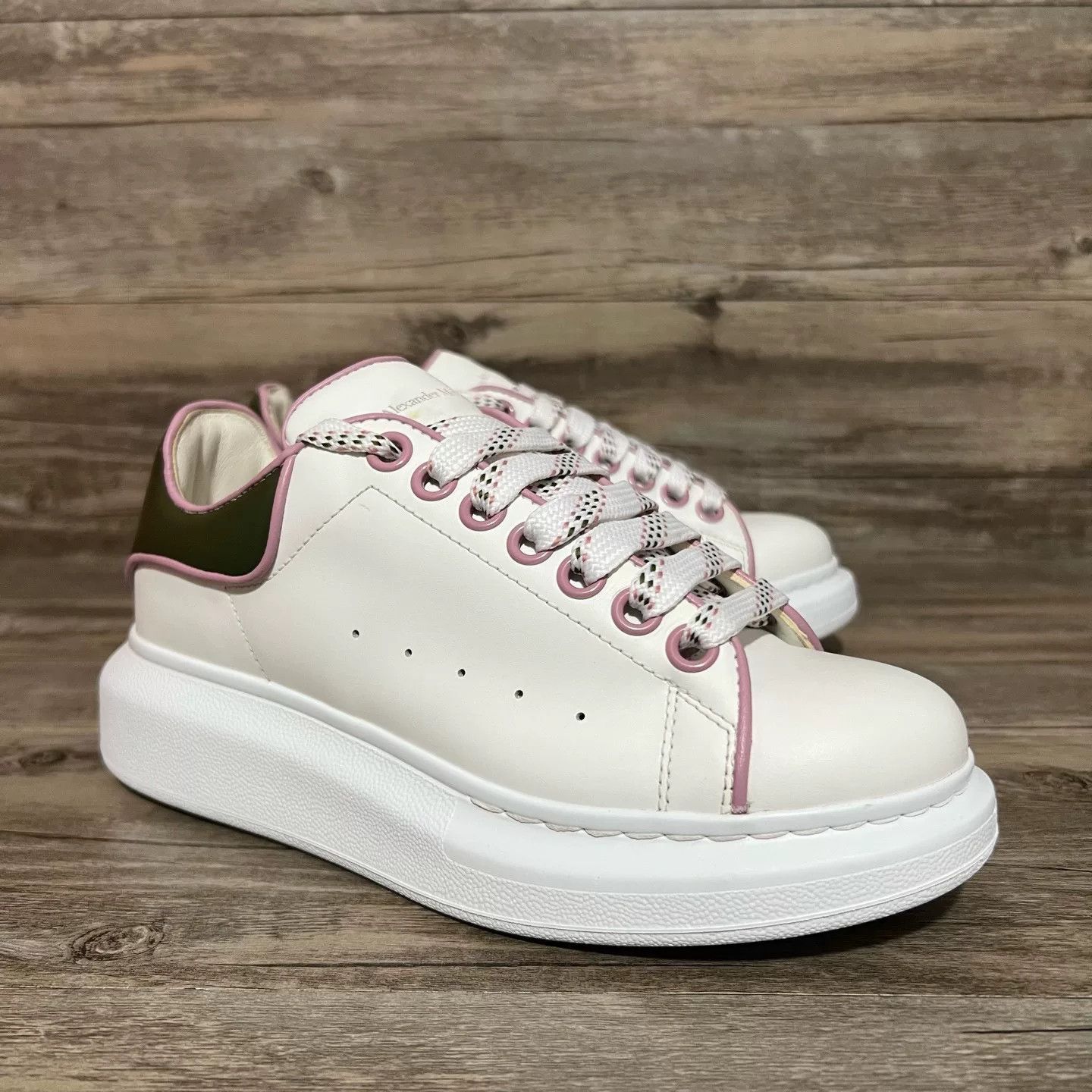 Alexander McQueen Alexander McQueen Multi Lowtop Sneakers 36 Women Size US 6 / IT 36 - 2 Thumbnail