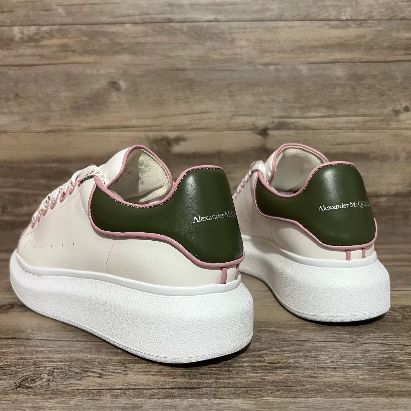 Alexander McQueen Alexander McQueen Multi Lowtop Sneakers 36 Women Size US 6 / IT 36 - 4 Thumbnail