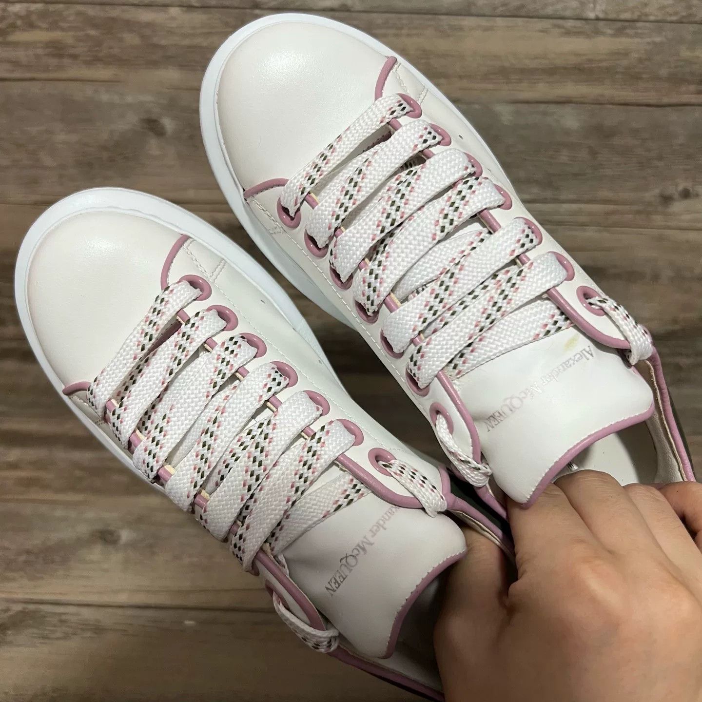 Alexander McQueen Alexander McQueen Multi Lowtop Sneakers 36 Women Size US 6 / IT 36 - 5 Thumbnail