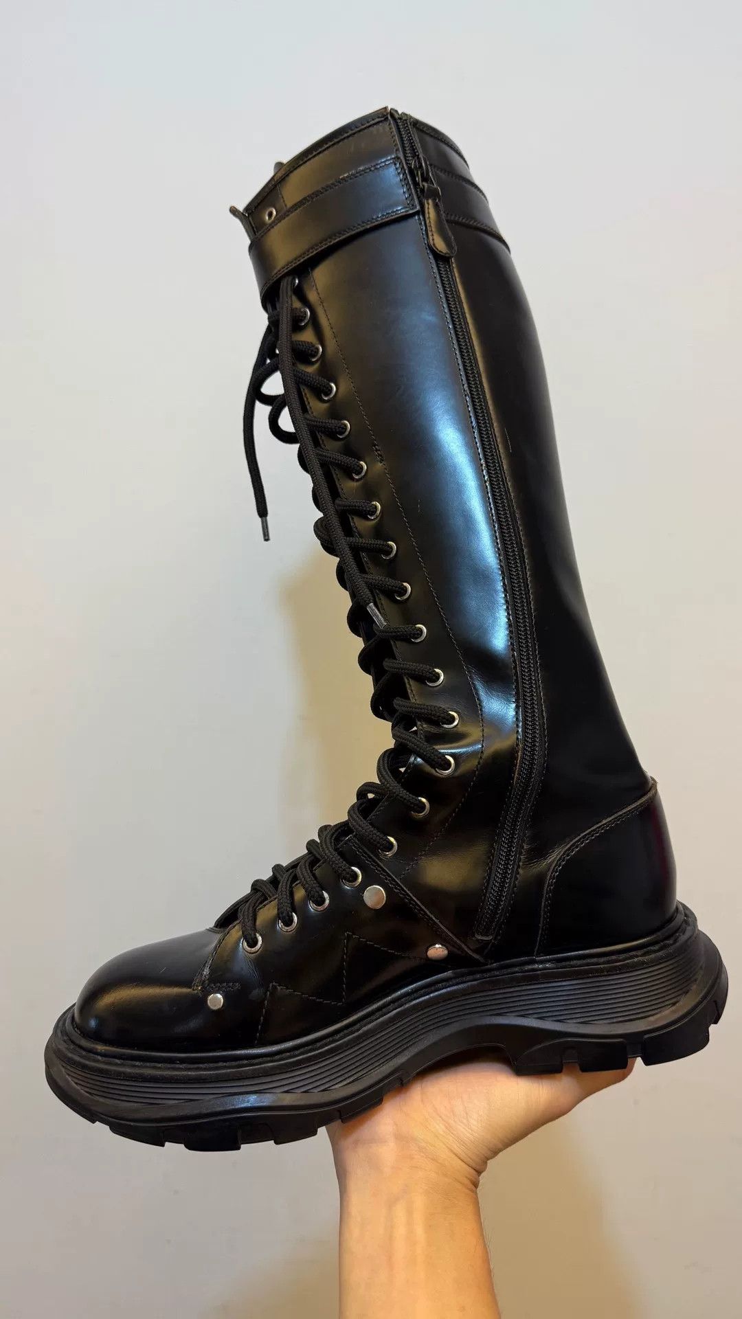 Alexander McQueen Alexander McQueen Leather Black Boots 38 Women Size US 7.5 / IT 37.5 - 2 Thumbnail