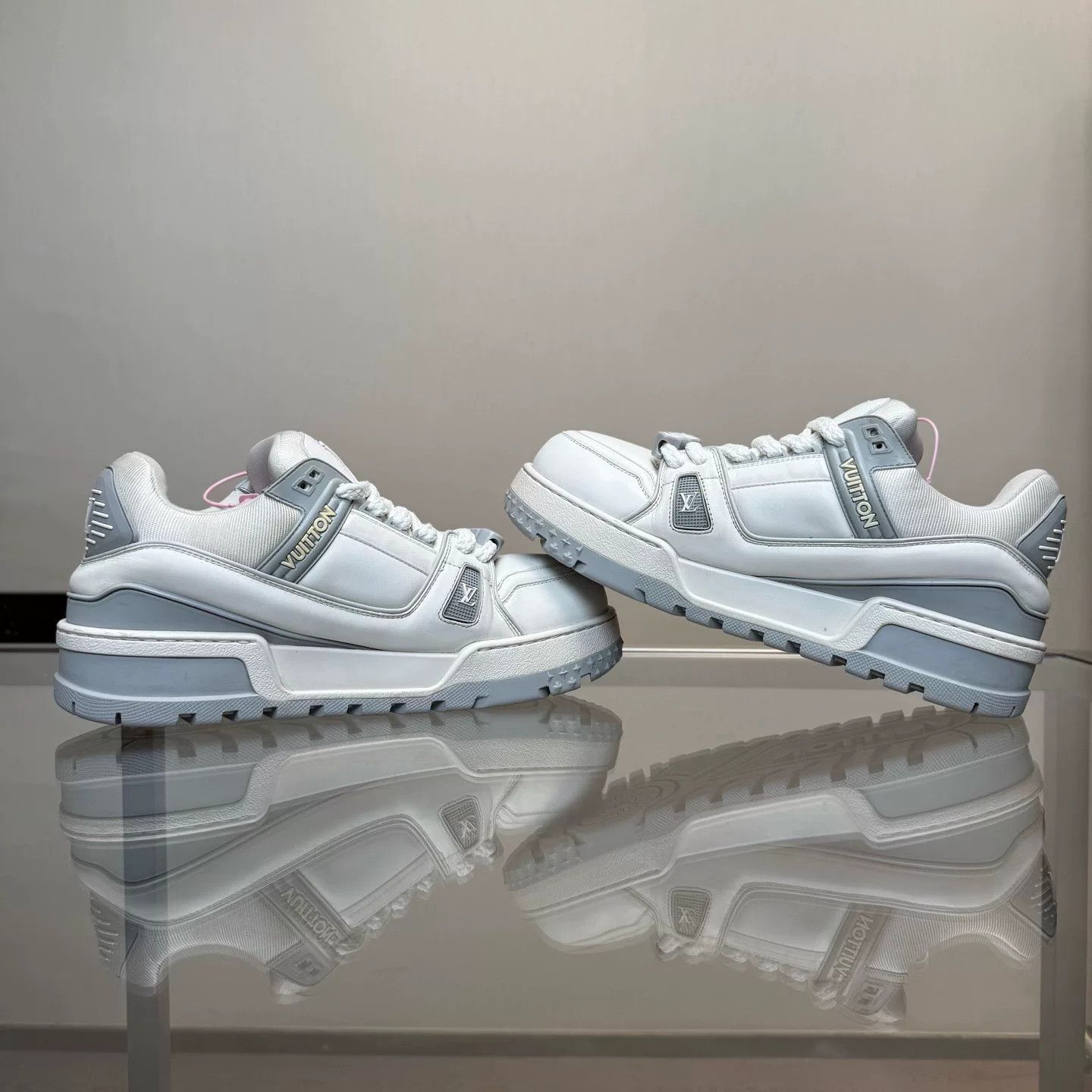 Louis Vuitton Louis Vuitton Training White Lowtop Sneakers 43 Men Size US 10 / EU 43 - 6 Thumbnail