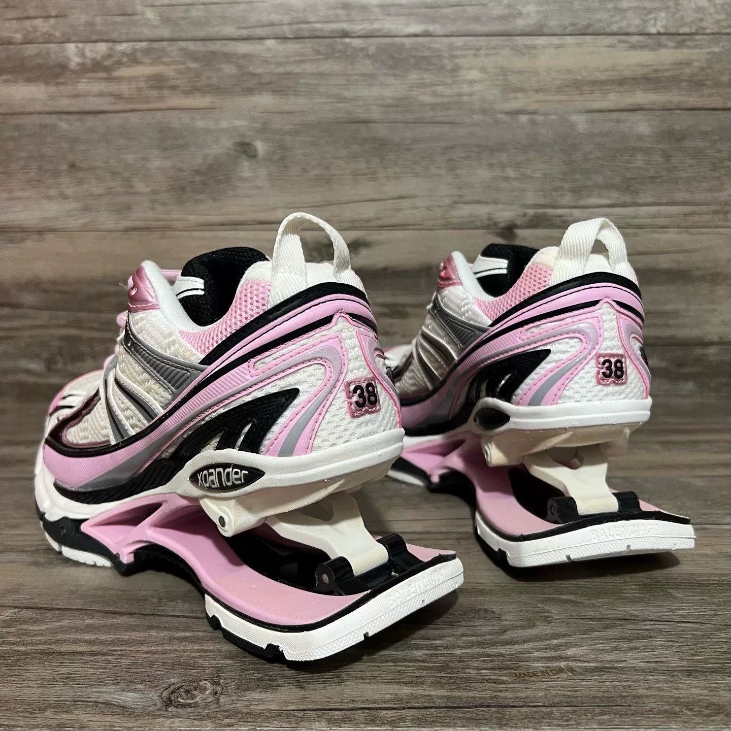 Balenciaga Balenciaga Pink Lowtop Sneakers 38 Women Size US 7.5 / IT 37.5 - 4 Thumbnail