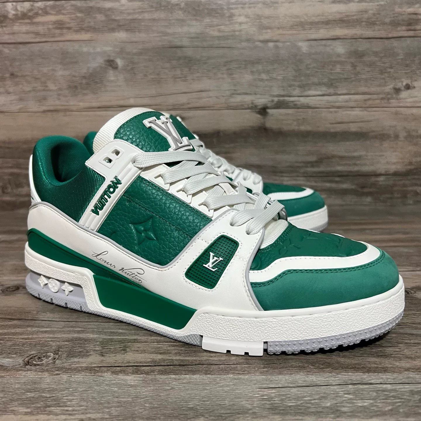 Louis Vuitton Louis Vuitton Limited Green Lowtop Sneakers 41 Men Size US 8.5 / EU 41-42 - 2 Thumbnail