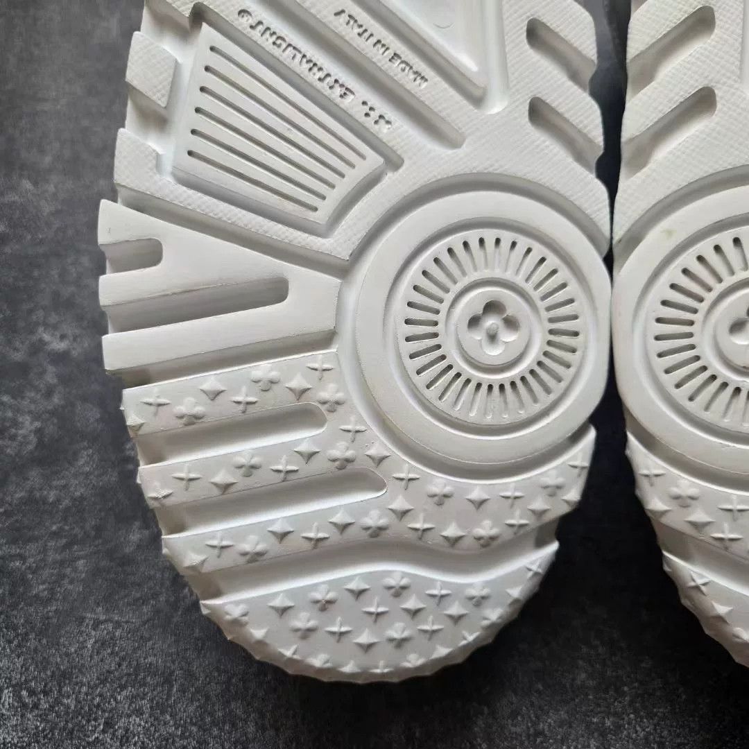 Louis Vuitton Louis Vuitton Training White Lowtop Sneakers 41 Men Size US 8.5 / EU 41-42 - 8 Thumbnail