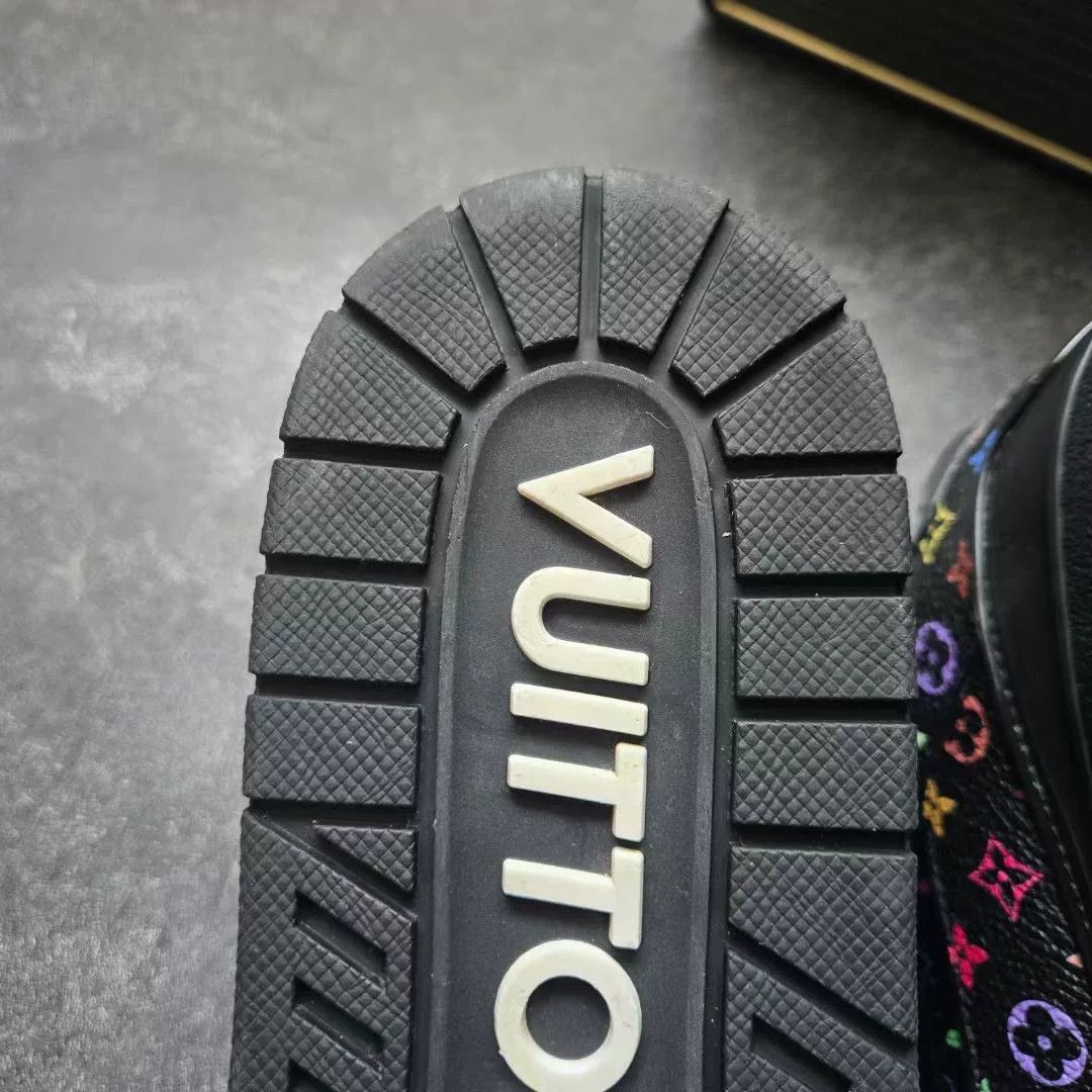 Louis Vuitton Louis Vuitton Training Black Lowtop Sneakers 9 Men Size US 9 / EU 42 - 8 Thumbnail