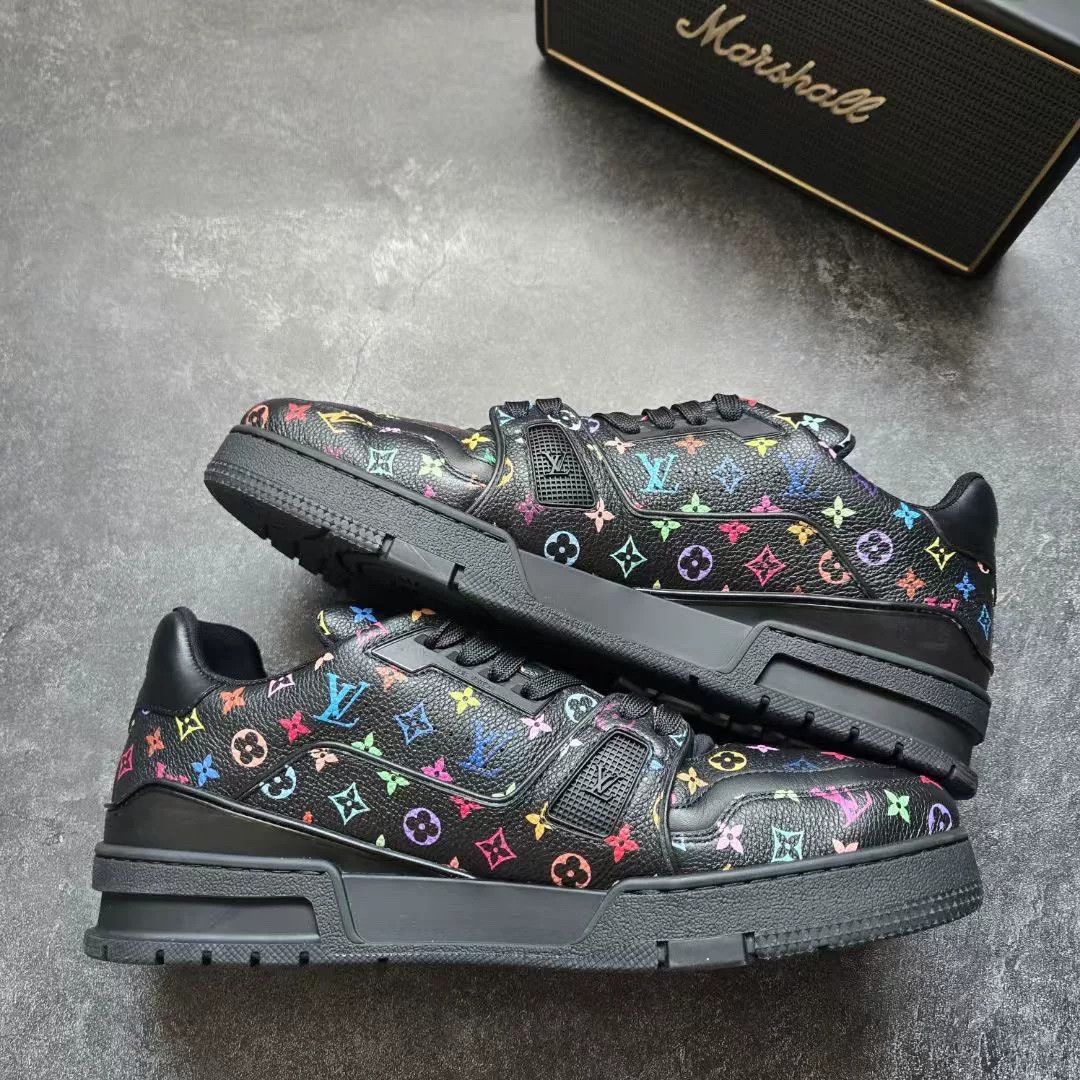 Louis Vuitton Louis Vuitton Training Black Lowtop Sneakers 9 Men Size US 9 / EU 42 - 2 Thumbnail