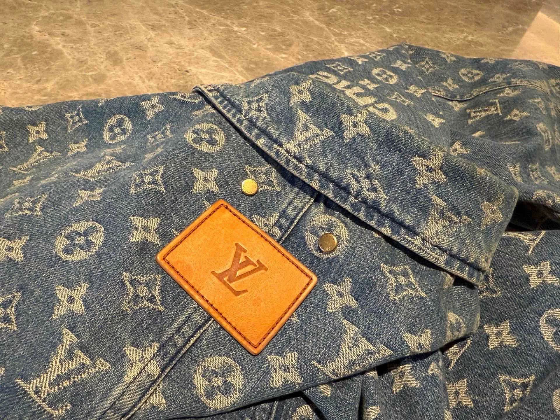Louis Vuitton Louis Vuitton Collab Denim Denim Jacket Men Size US M / EU 48-50 / 2 - 3 Thumbnail