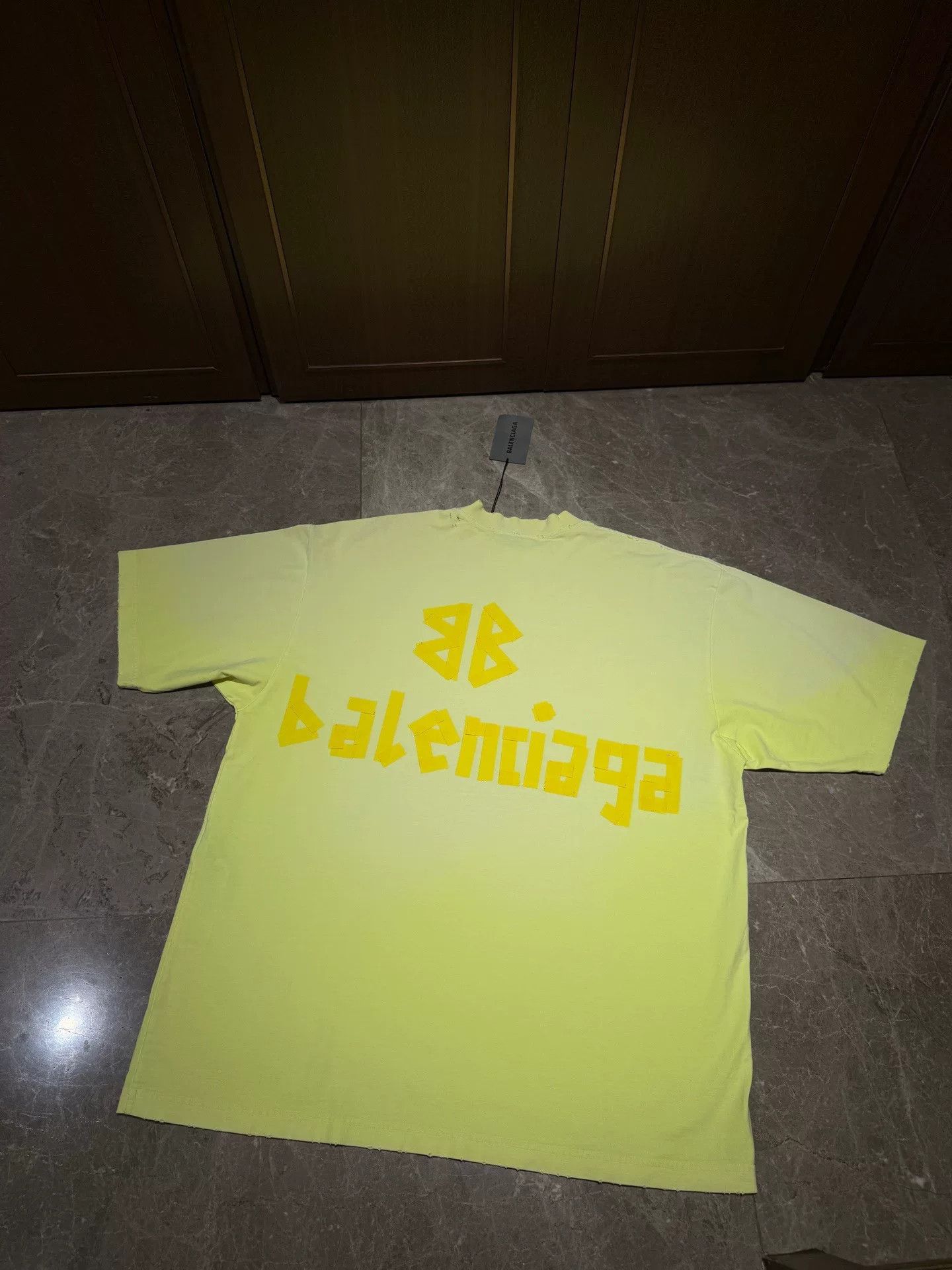 Balenciaga Balenciaga Retro Yellow T-Shirt M Men Size US M / EU 48-50 / 2 - 2 Thumbnail