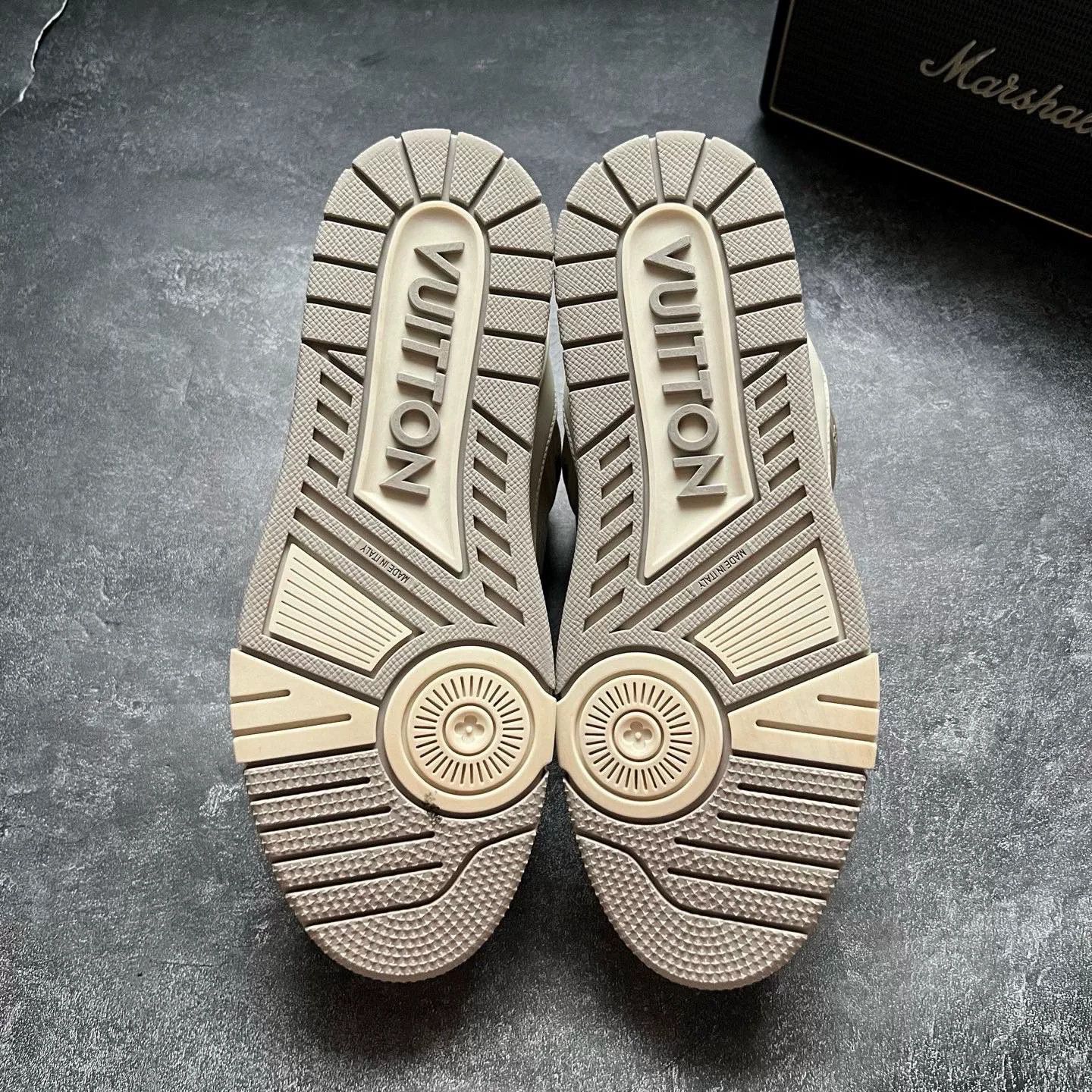 Louis Vuitton Louis Vuitton Training White Lowtop Sneakers 41 Men Size US 8.5 / EU 41-42 - 8 Thumbnail