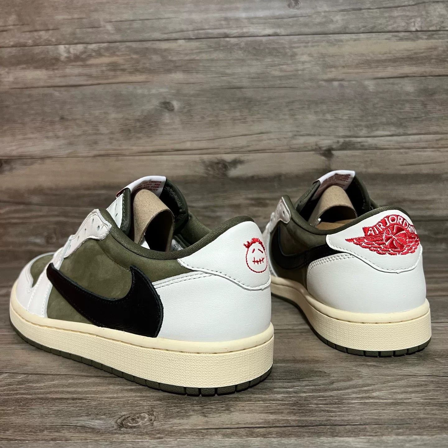 Nike Nike AJ1 Collab Green Lowtop Sneakers 43 Men Size US 10 / EU 43 - 4 Thumbnail