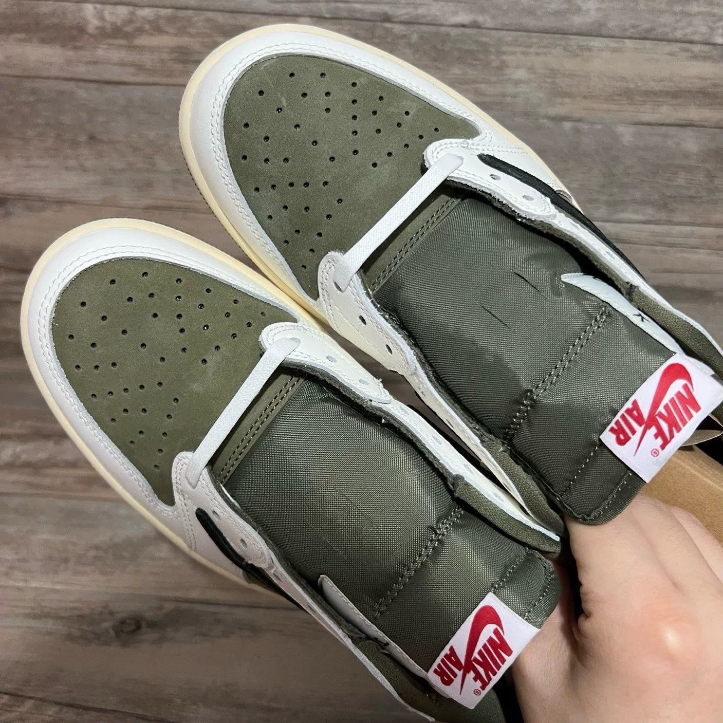 Nike Nike AJ1 Collab Green Lowtop Sneakers 43 Men Size US 10 / EU 43 - 5 Thumbnail