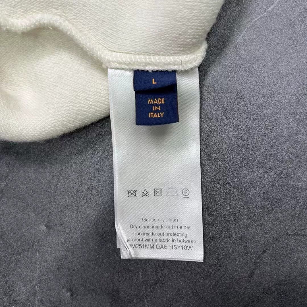 Louis Vuitton Louis Vuitton White Light Jacket L Men Size US L / EU 52-54 / 3 - 8 Thumbnail