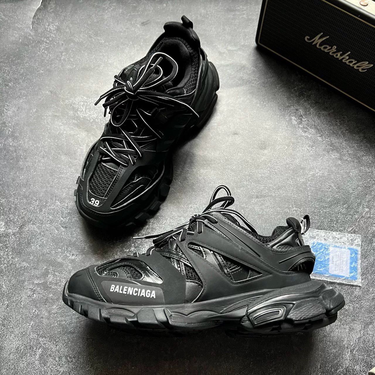 Balenciaga Balenciaga Black Lowtop Sneakers 39 Women Size US 8.5 / IT 38.5 - 4 Thumbnail