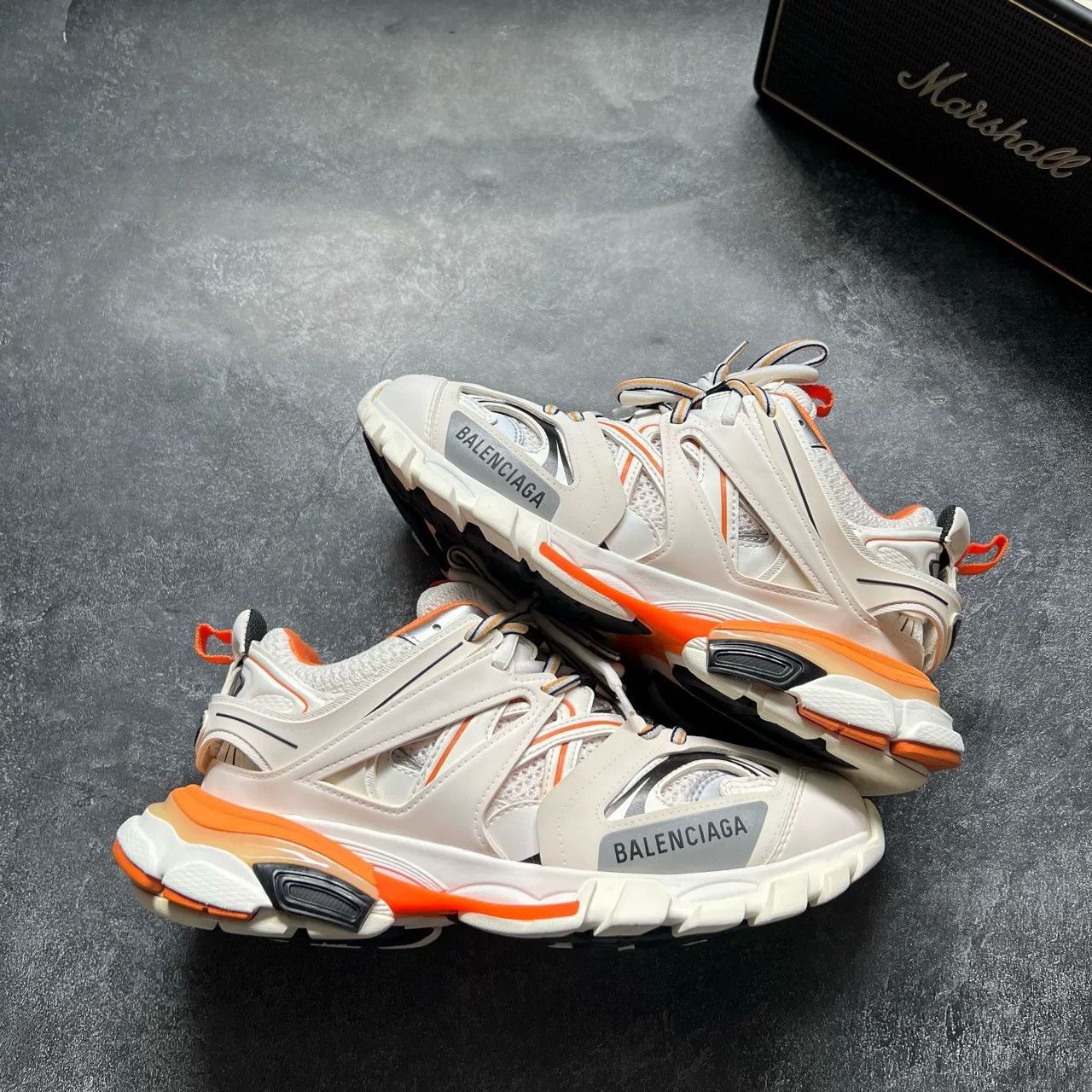 Balenciaga Balenciaga White Lowtop Sneakers 38 Men Size US 6 / EU 39 - 2 Thumbnail