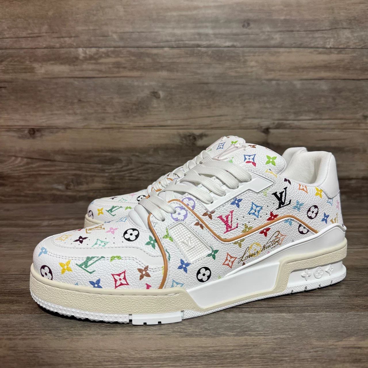 Louis Vuitton Louis Vuitton Training White Lowtop Sneakers 42 Men Size US 9 / EU 42 - 2 Thumbnail