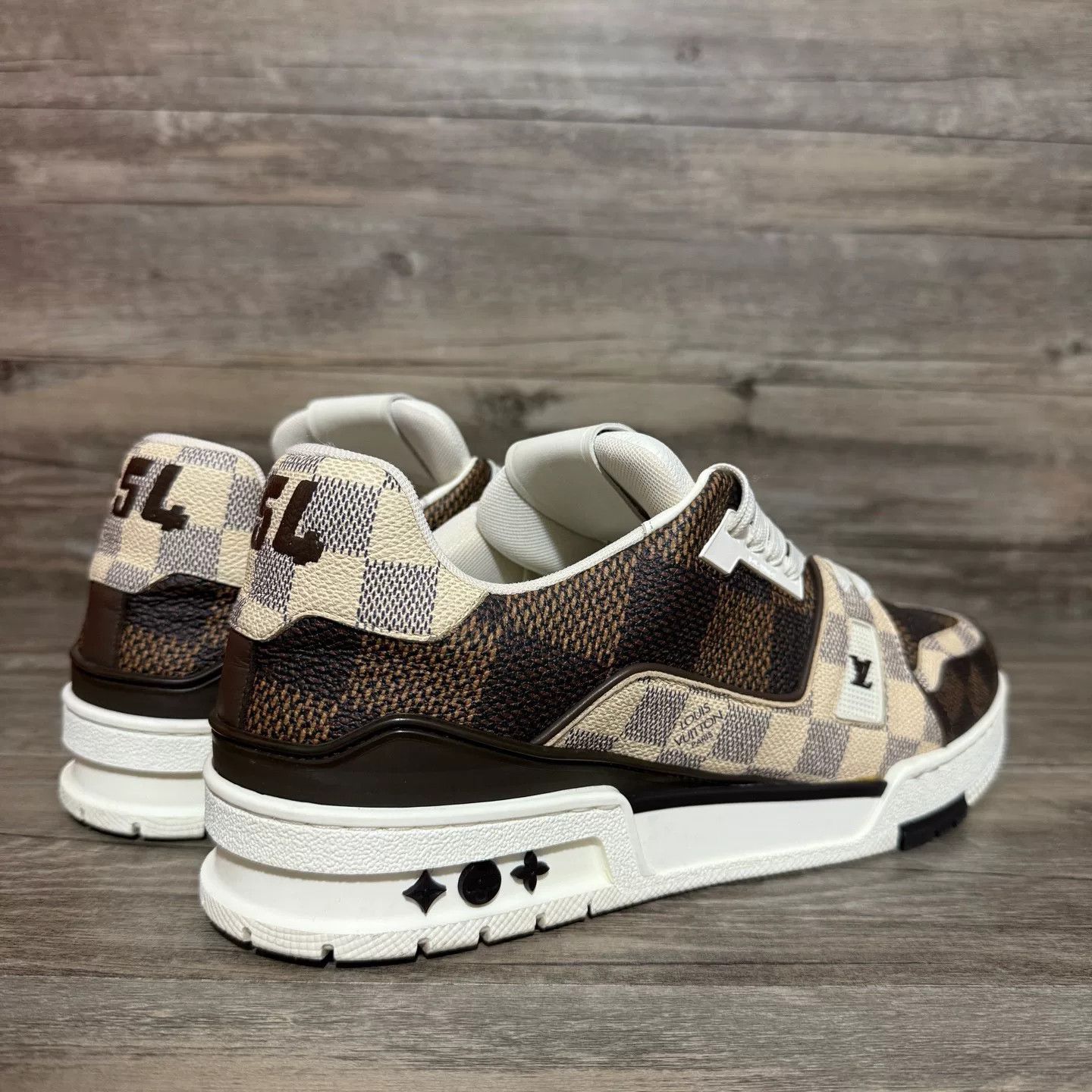 Louis Vuitton Louis Vuitton Training Brown Lowtop Sneakers 43.5 Men Size US 10.5 / EU 43-44 - 4 Thumbnail