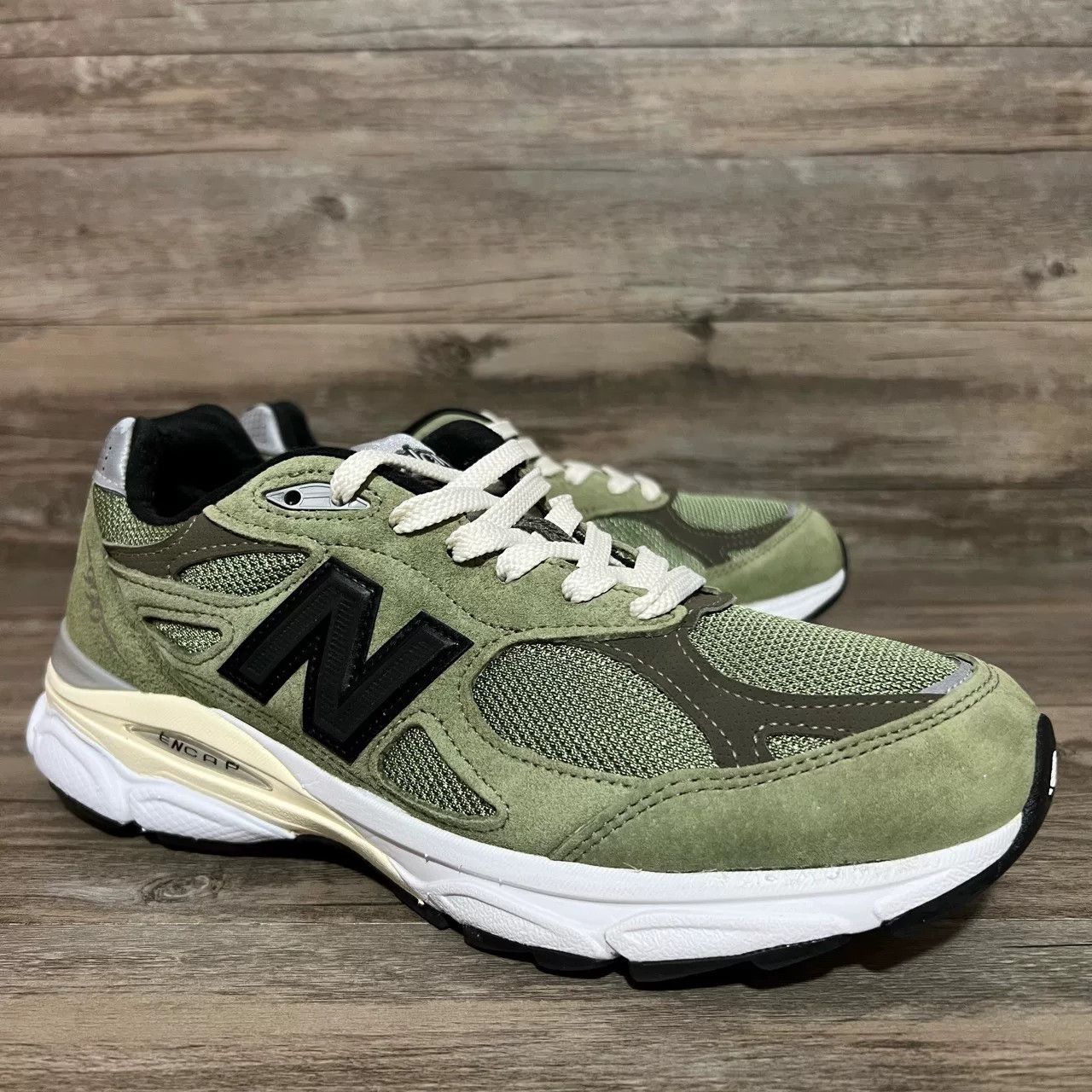 New Balance New Balance Green Lowtop Sneakers M Men Size US 10 / EU 43 - 2 Thumbnail