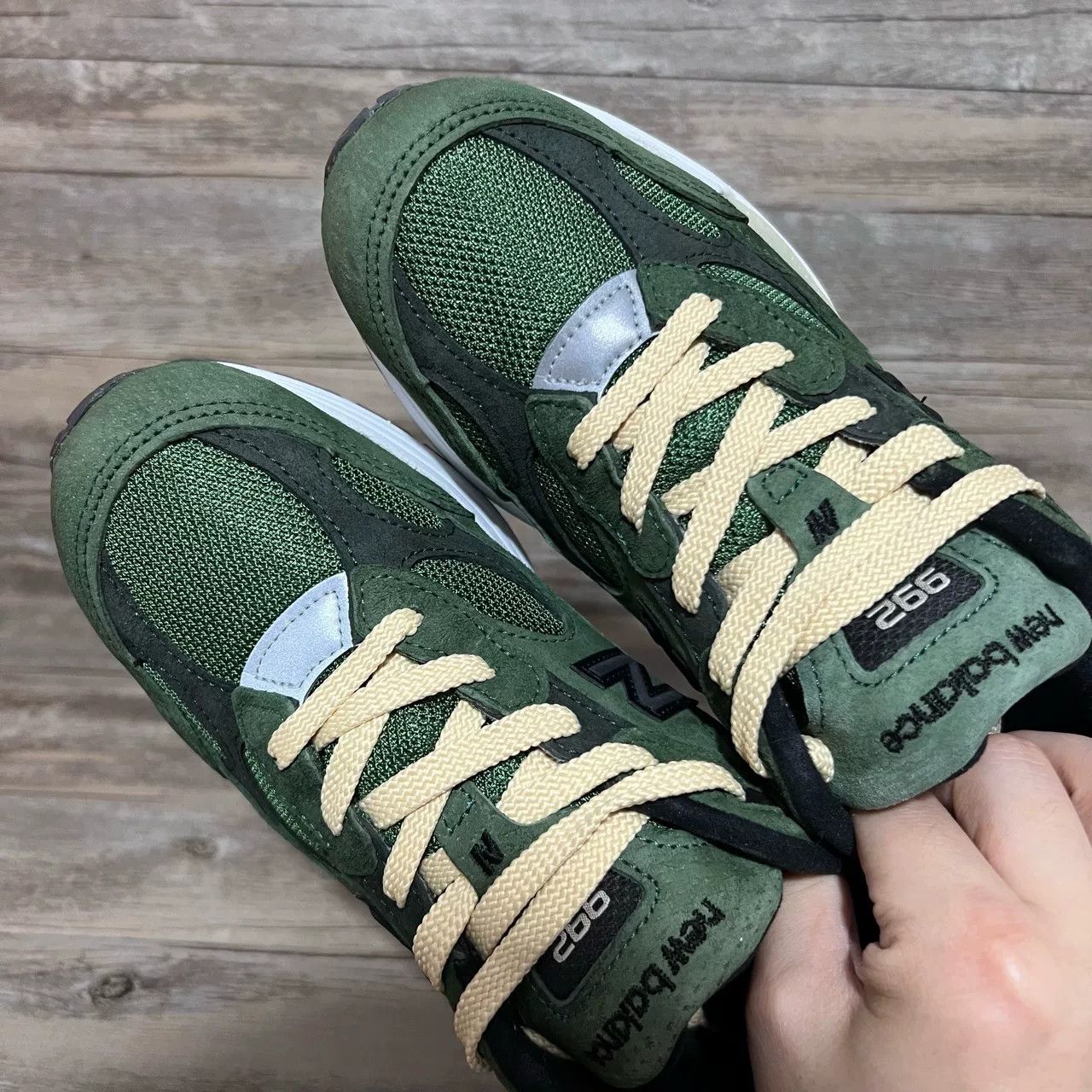 New Balance New Balance Green Lowtop Sneakers M Men Size US 10 / EU 43 - 8 Thumbnail