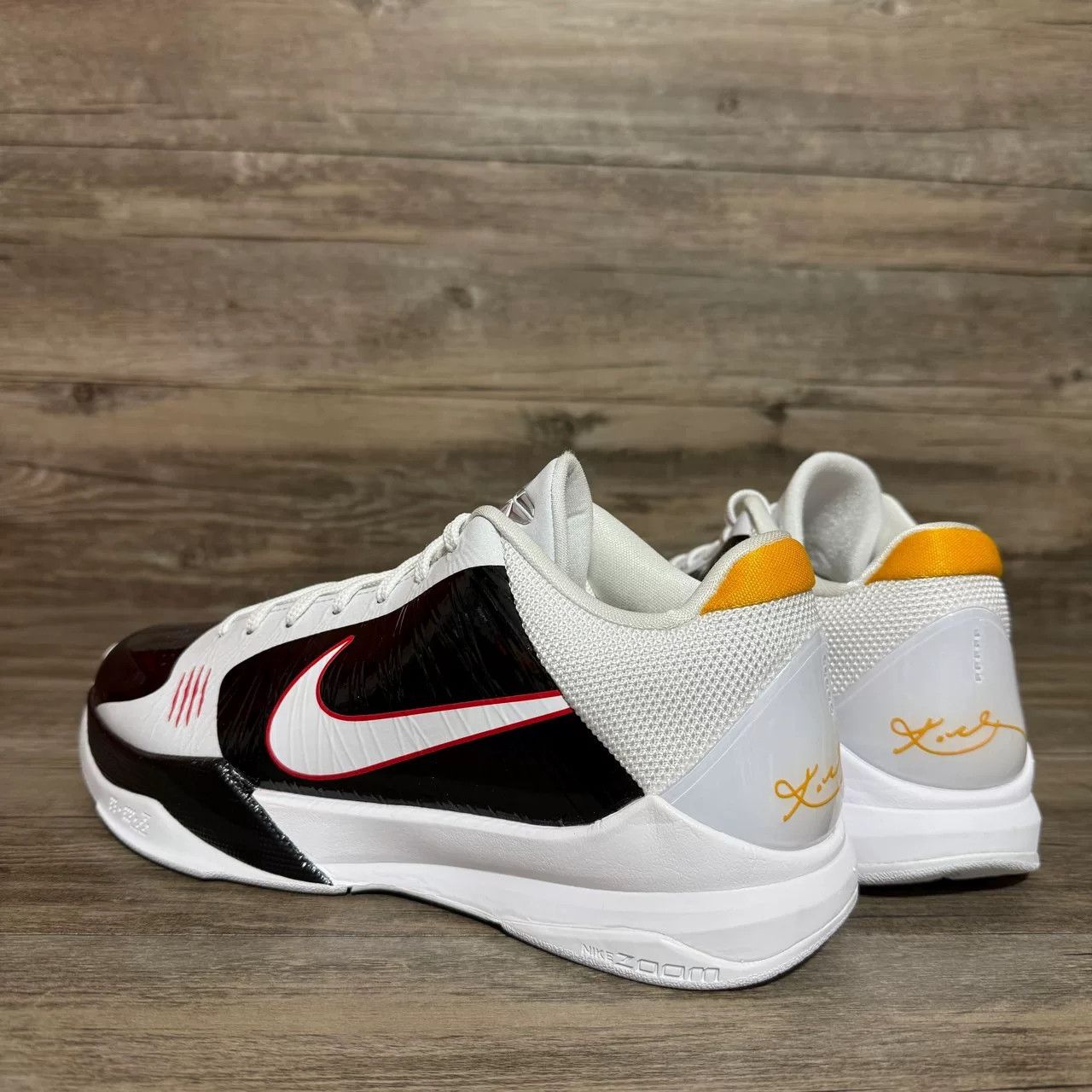 Nike Nike KOBE 5 Yellow Lowtop Sneakers 42 Men Size US 9 / EU 42 - 6 Thumbnail