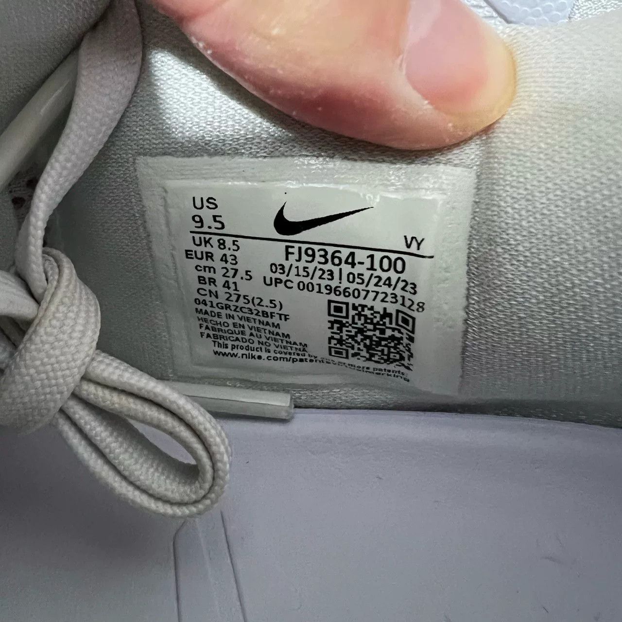 Nike Nike KOBE 8 White Lowtop Sneakers 43 Men Size US 10 / EU 43 - 7 Thumbnail