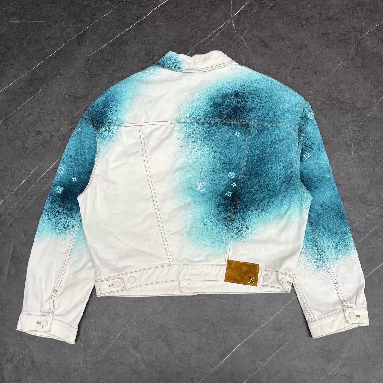 Louis Vuitton Louis Vuitton Denim Tie-Dye Multi Light Jacket 50 Men Size US XL / EU 56 / 4 - 2 Thumbnail