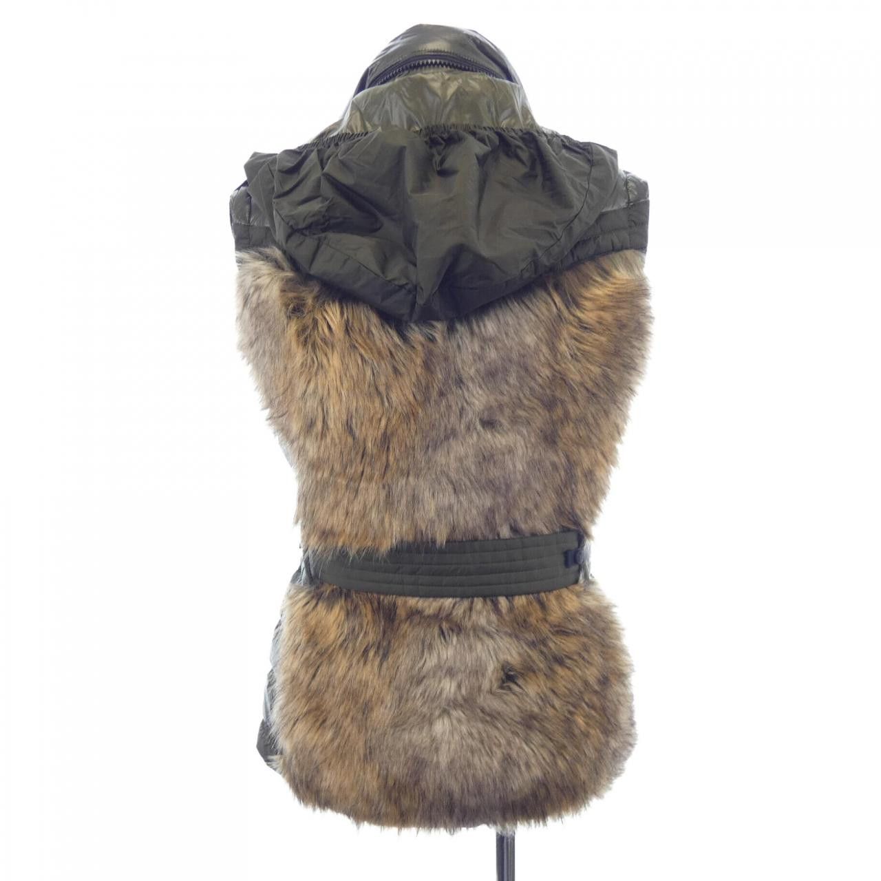 Moncler Moncler Moncler Grenoble Down Vest Textile Outerwear MARGES DUTY FREE for USA Size ONE SIZE - 2 Thumbnail
