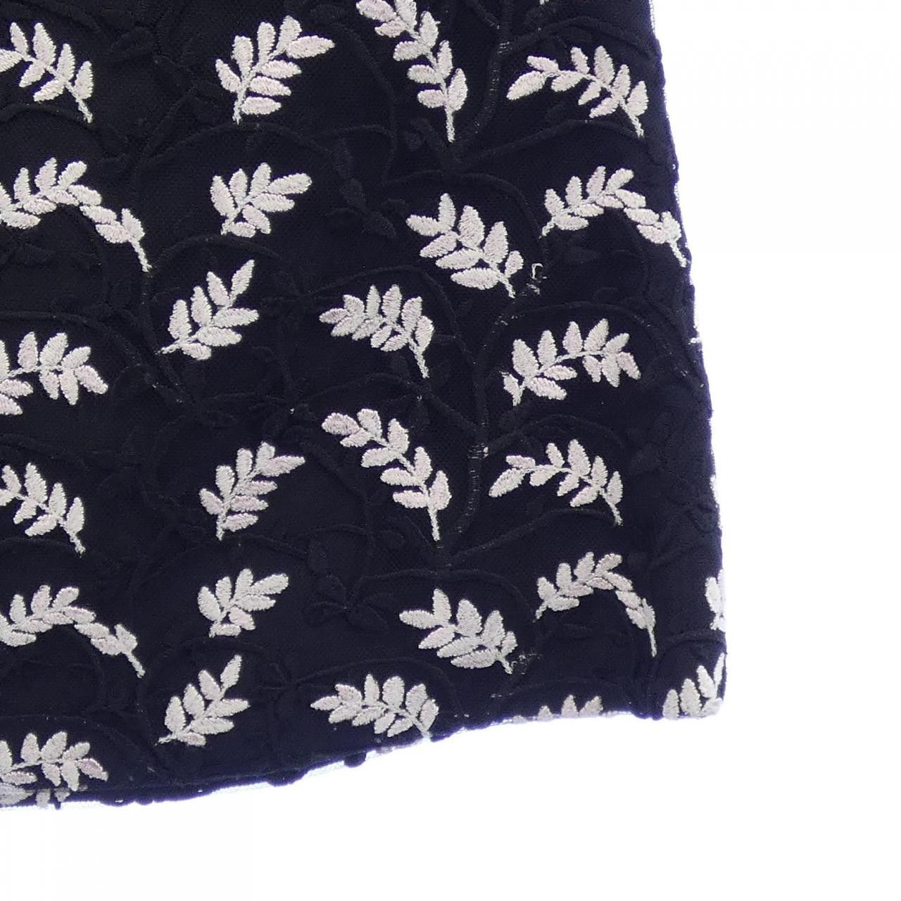 Dior Dior Christian Dior Skirt Others Skirts 6A21321A1818 DUTY FREE for USA Size ONE SIZE - 6 Thumbnail