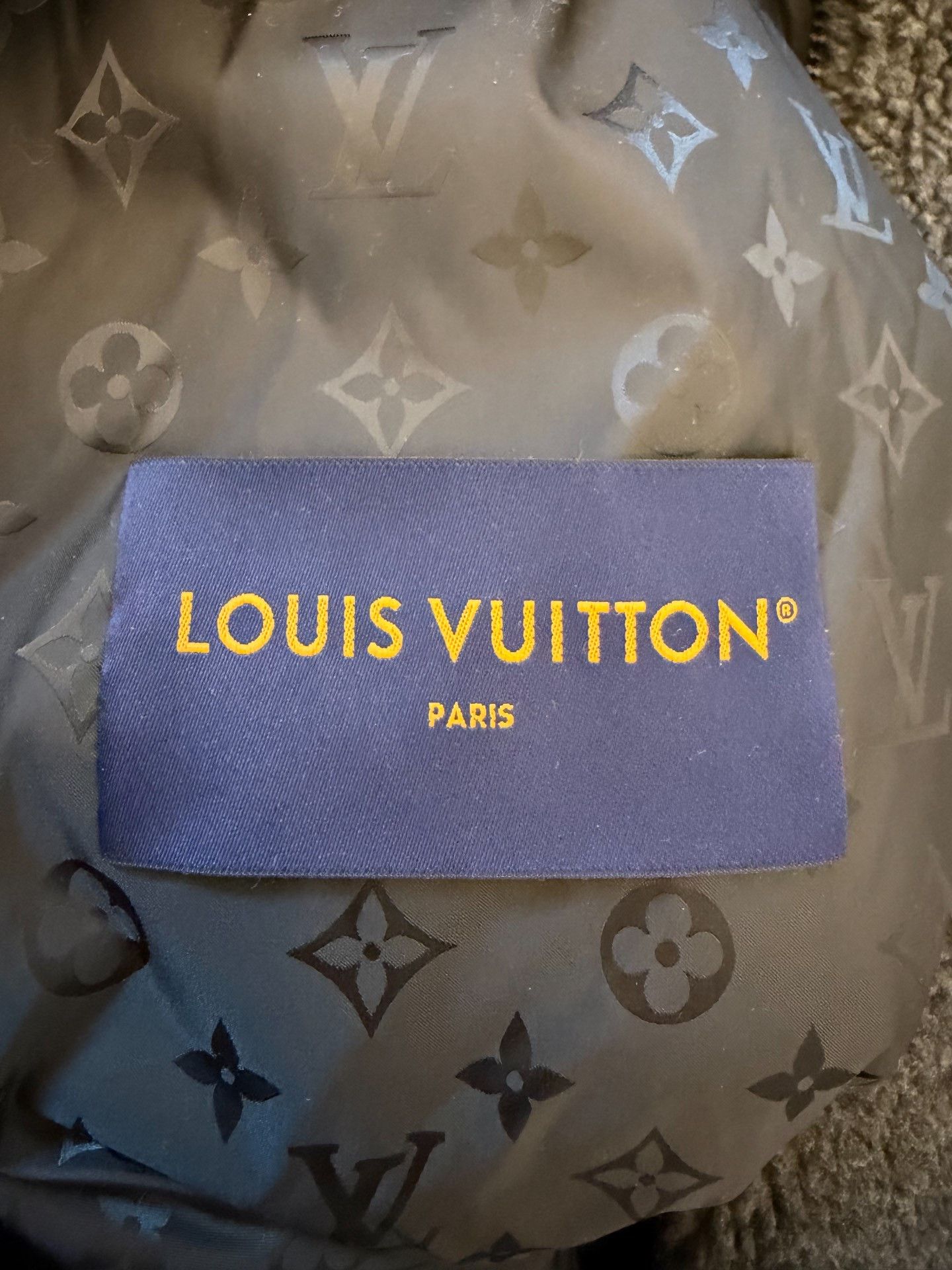 Louis Vuitton Louis Vuitton Retro Graphic Gray Light Jacket 5 Men Size US XS / EU 42 / 0 - 4 Thumbnail