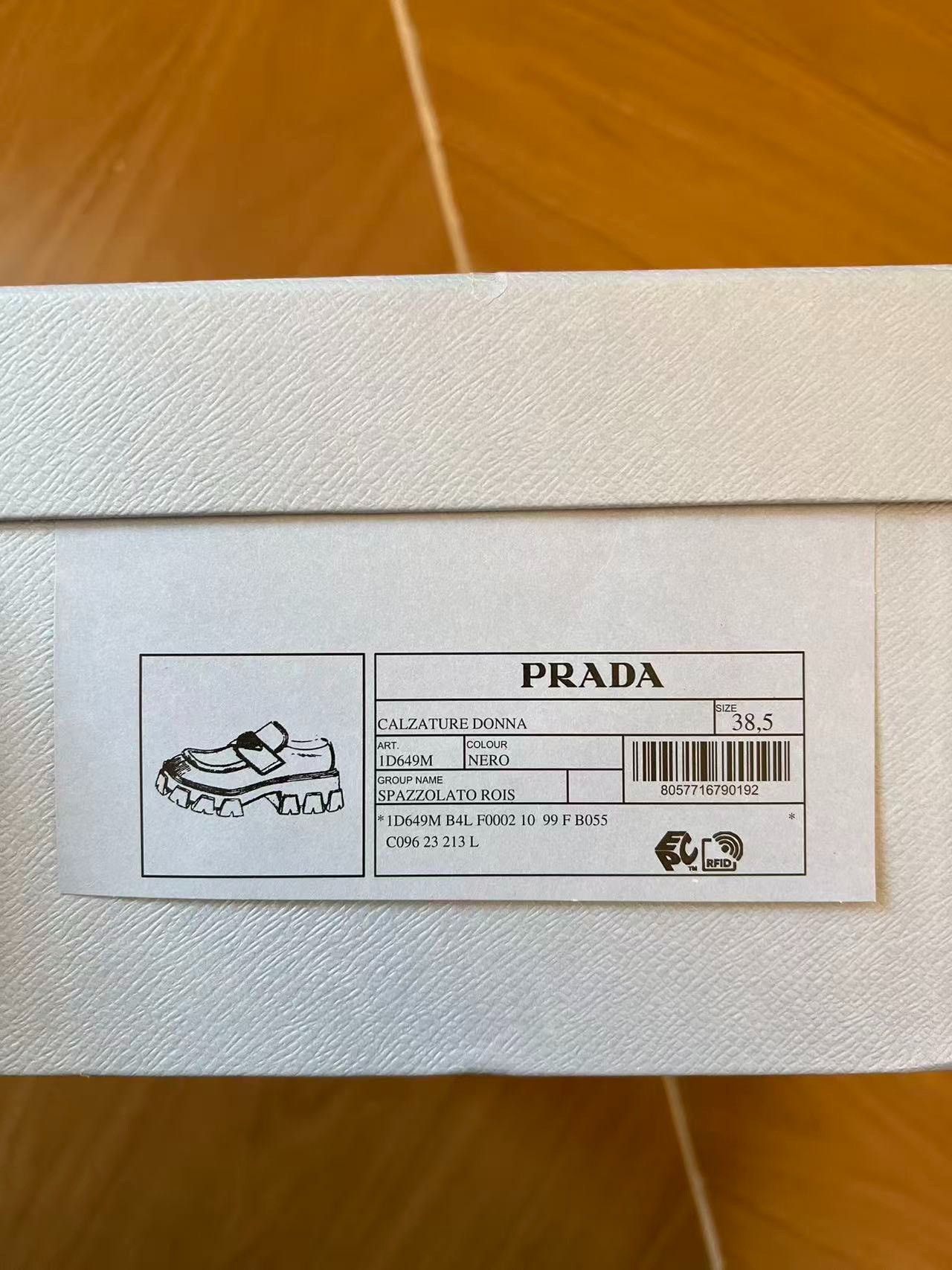 Prada Prada Casual Black Lowtop Sneakers 38.5 Women Size US 7.5 / IT 37.5 - 7 Thumbnail
