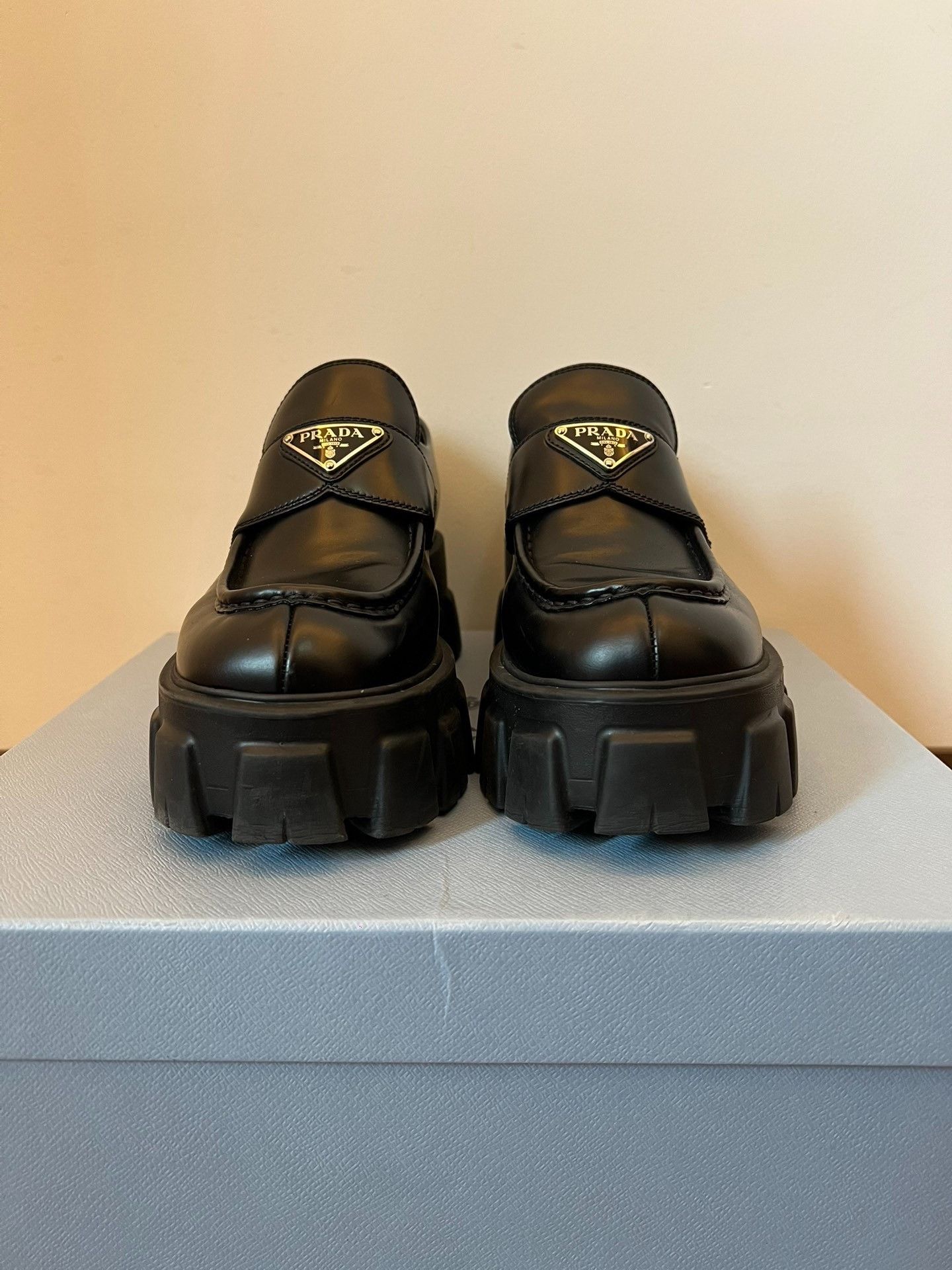 Prada Prada Casual Black Lowtop Sneakers 38.5 Women Size US 7.5 / IT 37.5 - 2 Thumbnail