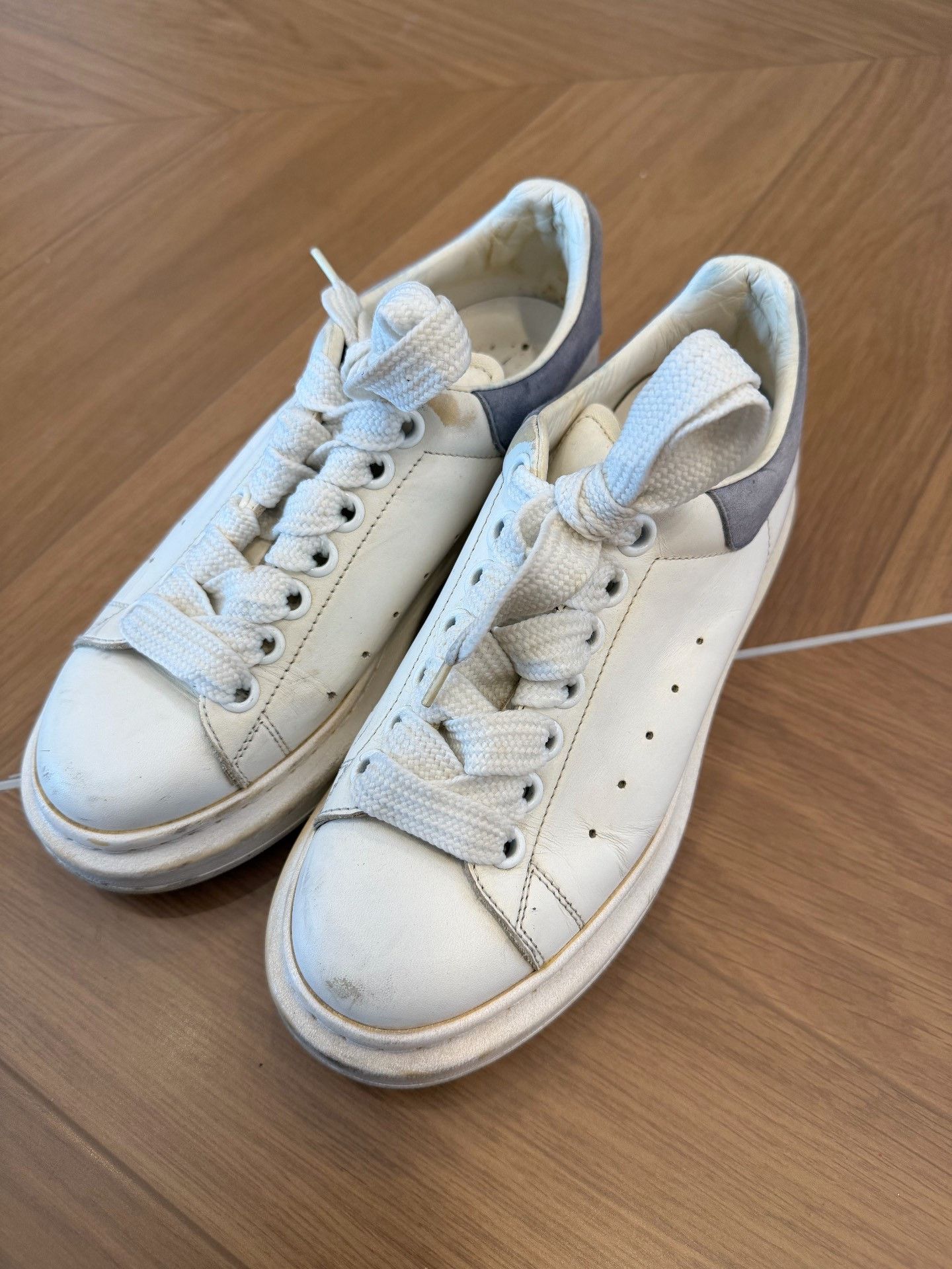 Alexander McQueen Alexander McQueen Blue Lowtop Sneakers 35 Women Size US 5 / IT 35 - 3 Thumbnail