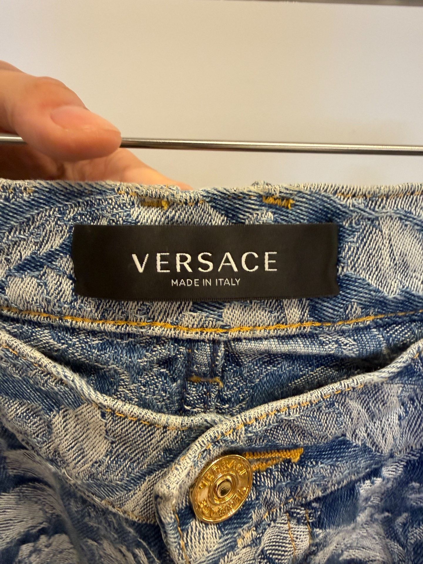 Versace Versace Casual Embroidered Denim Jeans 34 Men Size US 34 / EU 50 - 2 Thumbnail