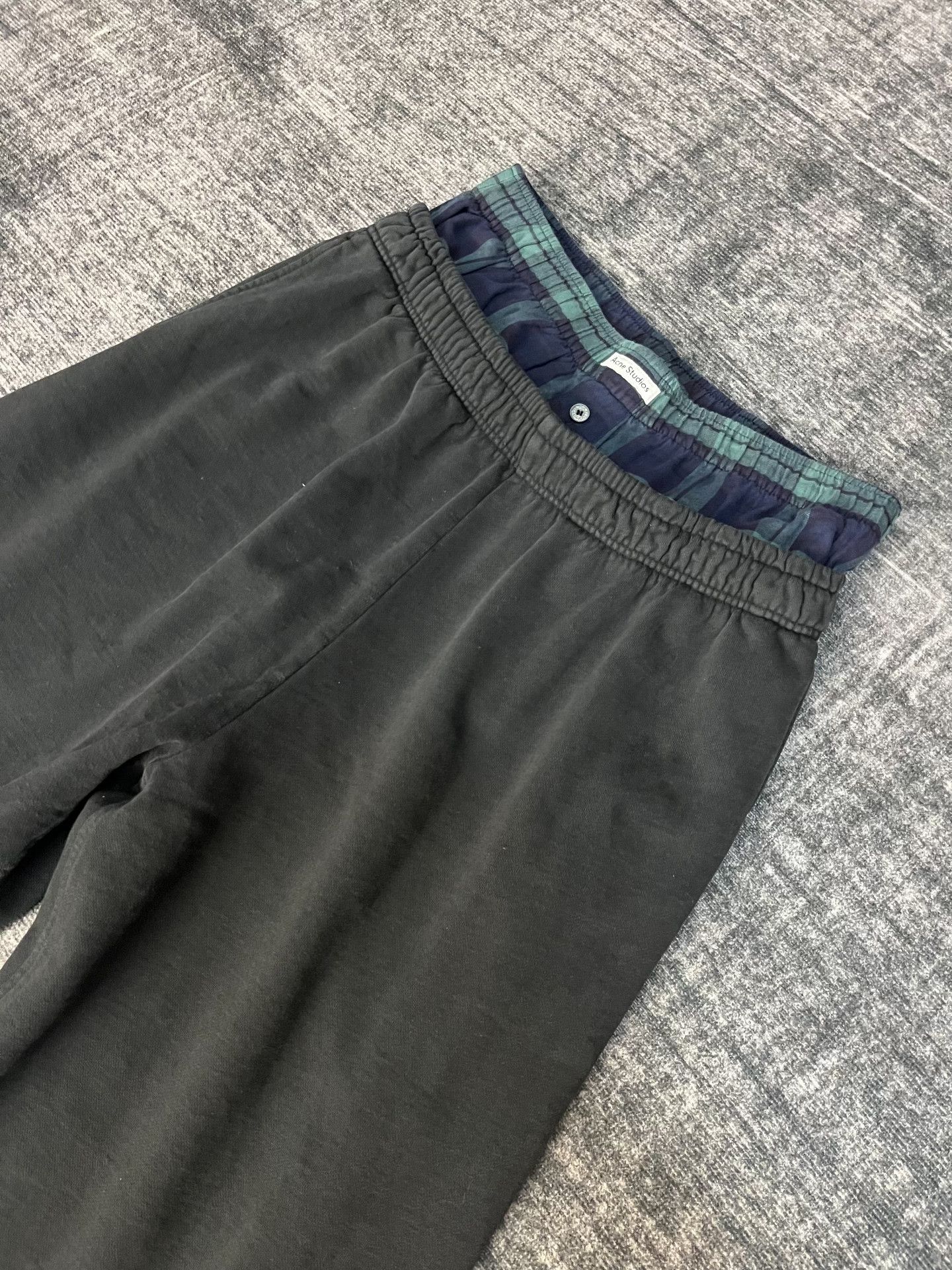 Acne Studios Acne Studios Plaid Oversized Jeans S Women Size 28" / US 6 / IT 42 - 2 Thumbnail