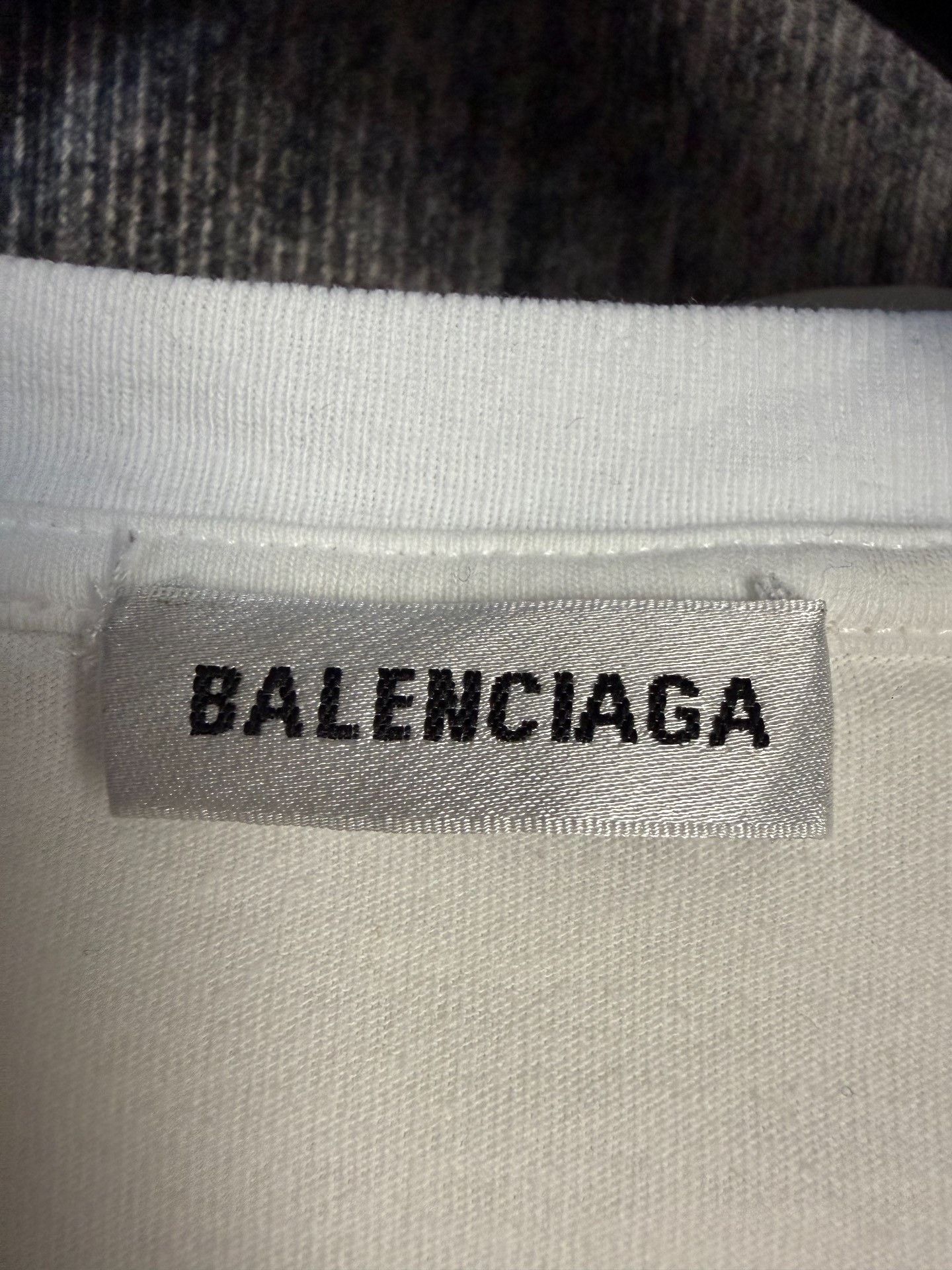 Balenciaga Balenciaga Printed T-Shirt M Men Size US M / EU 48-50 / 2 - 3 Thumbnail