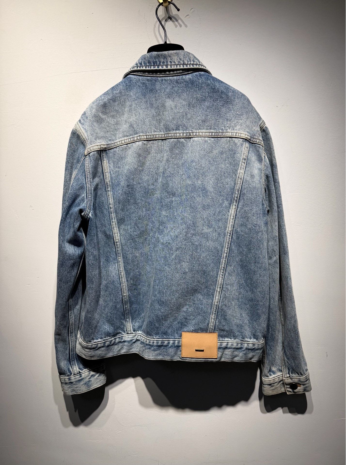 Louis Vuitton Louis Vuitton Denim Light Jacket 46 Men Size US L / EU 52-54 / 3 - 2 Thumbnail