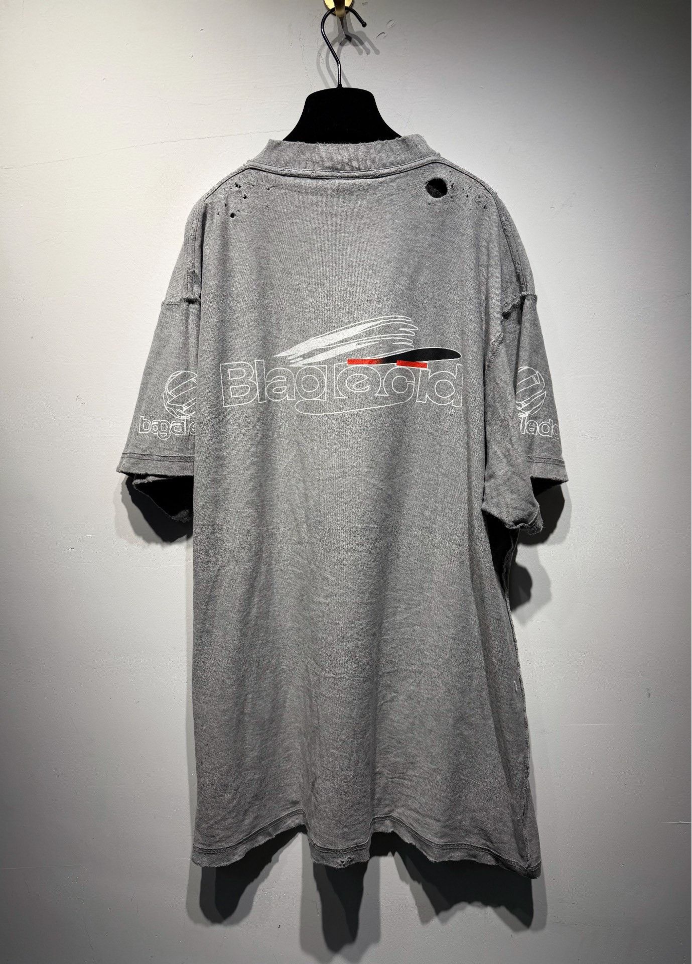 Balenciaga Balenciaga Printed Oversized Gray T-Shirt 1 Men Size US XS / EU 42 / 0 - 2 Thumbnail