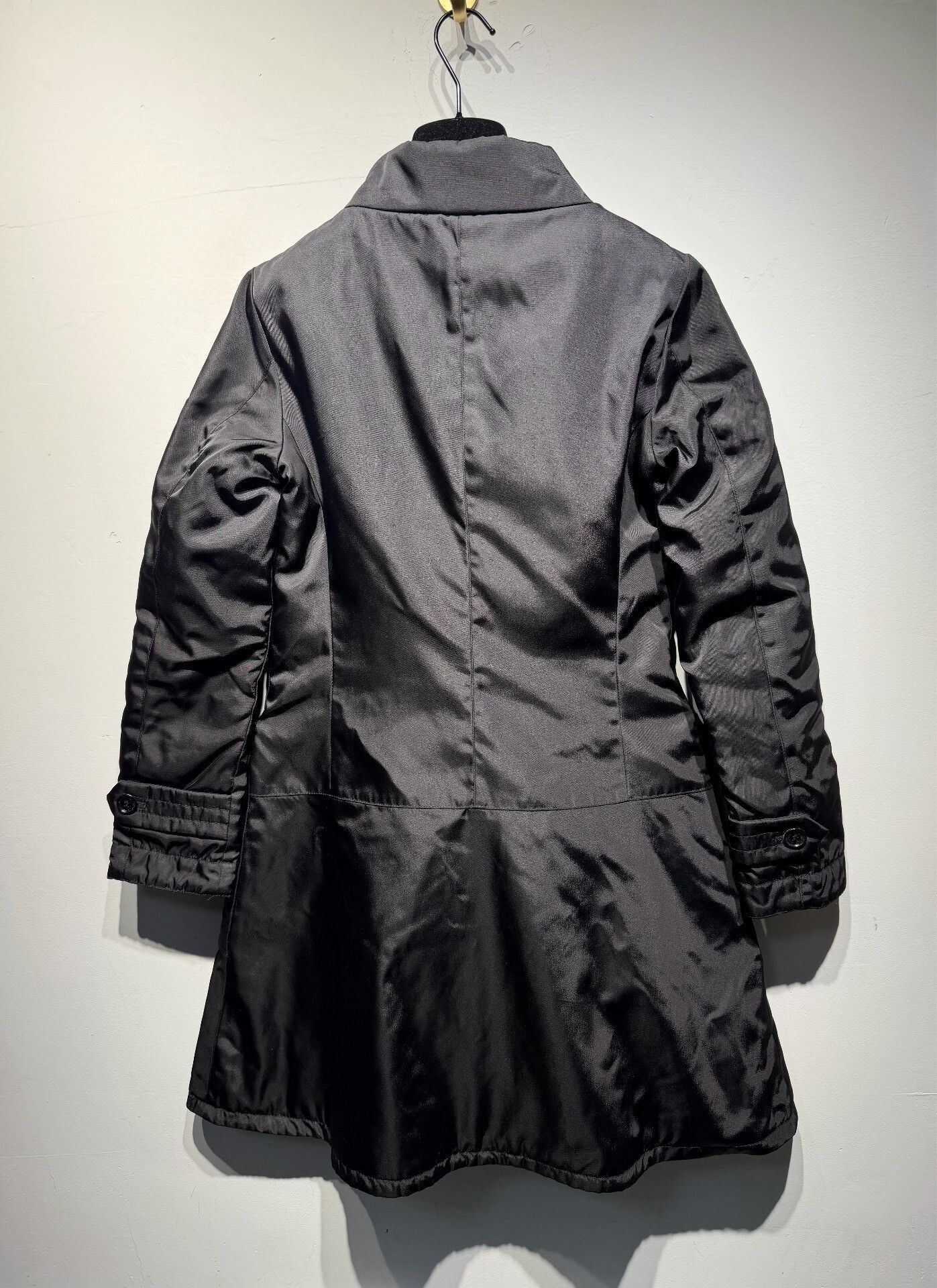 Prada Prada Long Down Jacket 40 Women Size M / US 6-8 / IT 42-44 - 2 Thumbnail