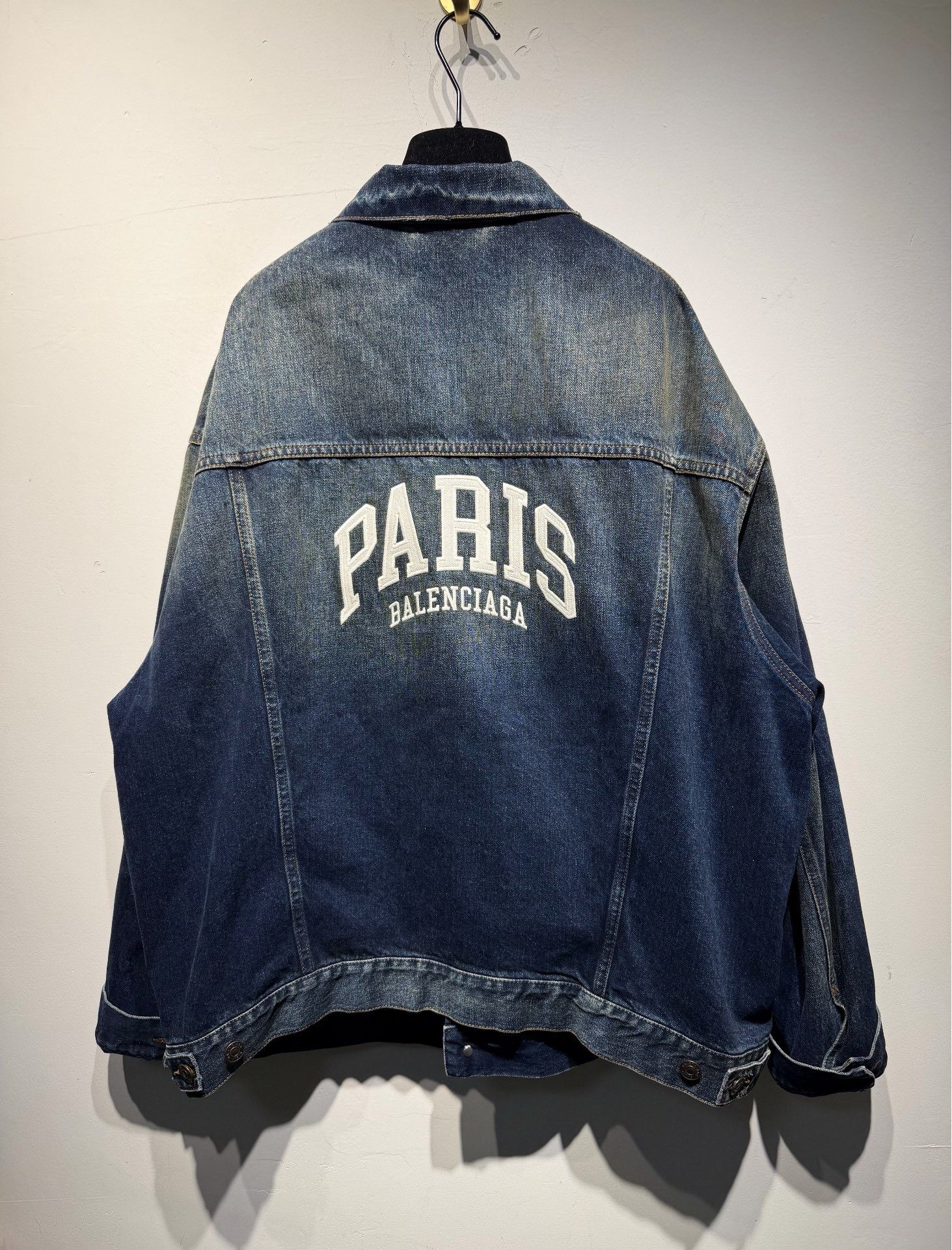 Balenciaga Balenciaga Limited Denim Jacket XS Women Size XS / US 0-2 / IT 36-38 - 2 Thumbnail