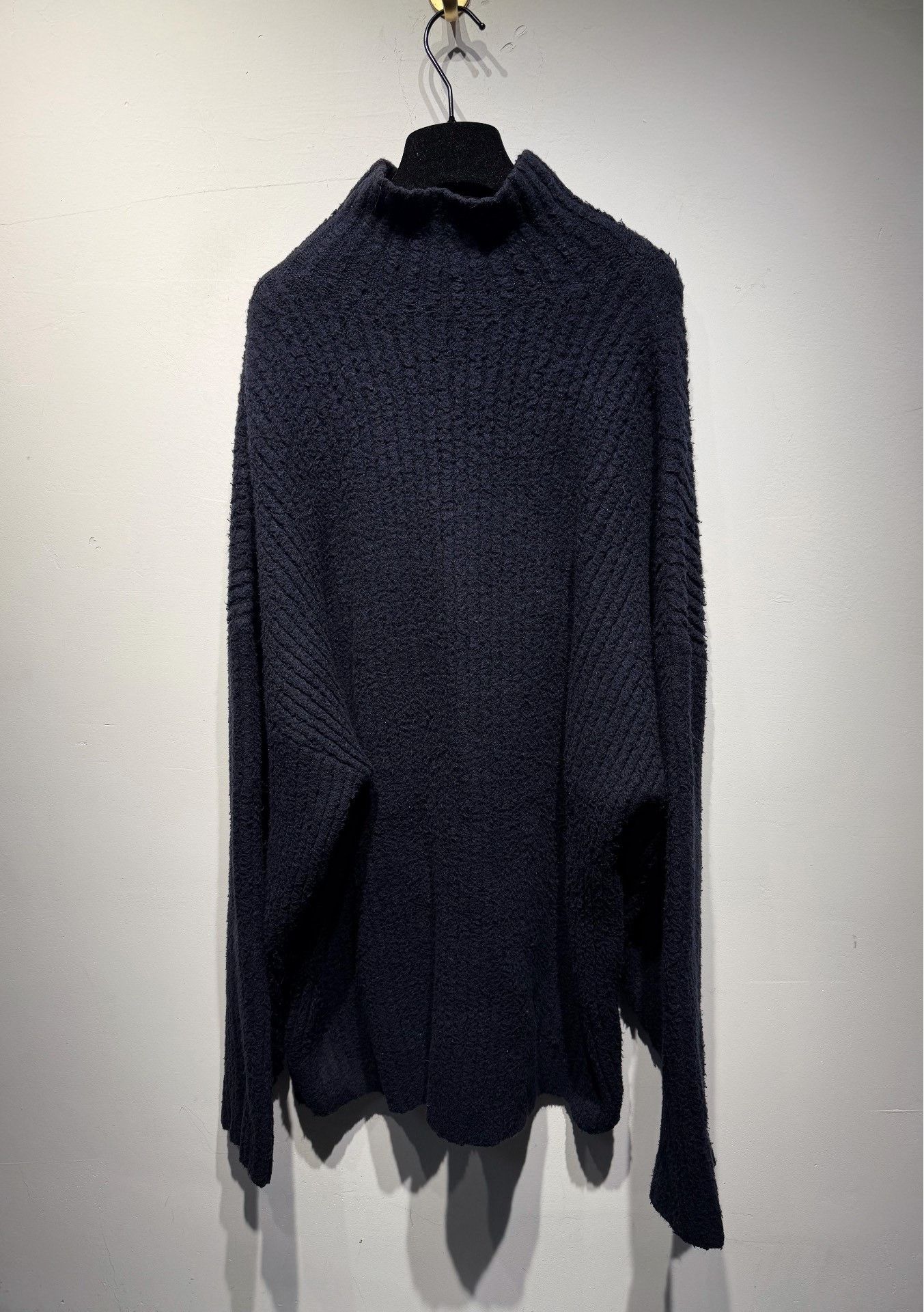 Balenciaga Balenciaga Knit Embroidered Sweater S Women Size S / US 4 / IT 40 - 2 Thumbnail