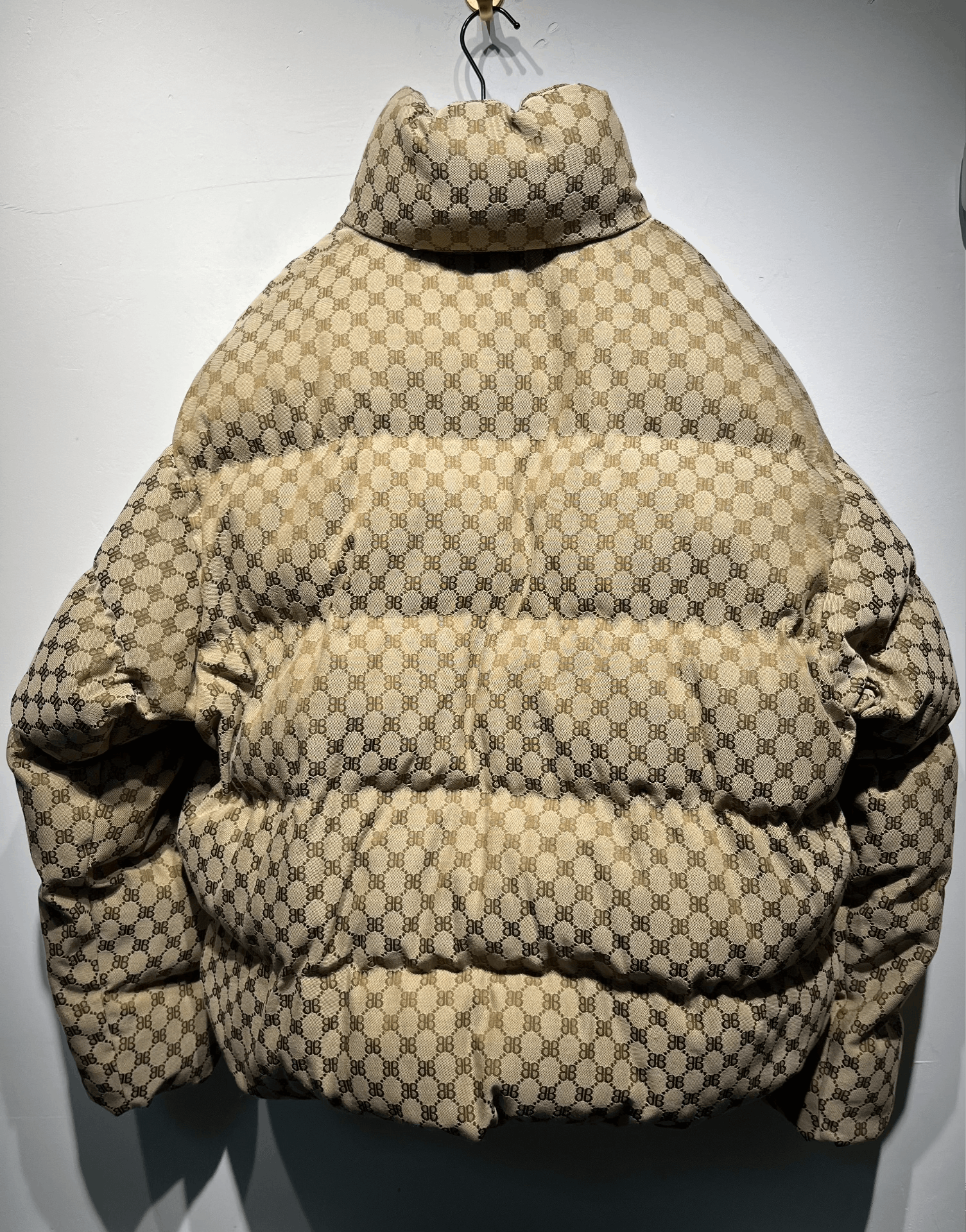 Balenciaga Balenciaga Collab Beige Heavy Coat 46 Men Size US L / EU 52-54 / 3 - 2 Thumbnail