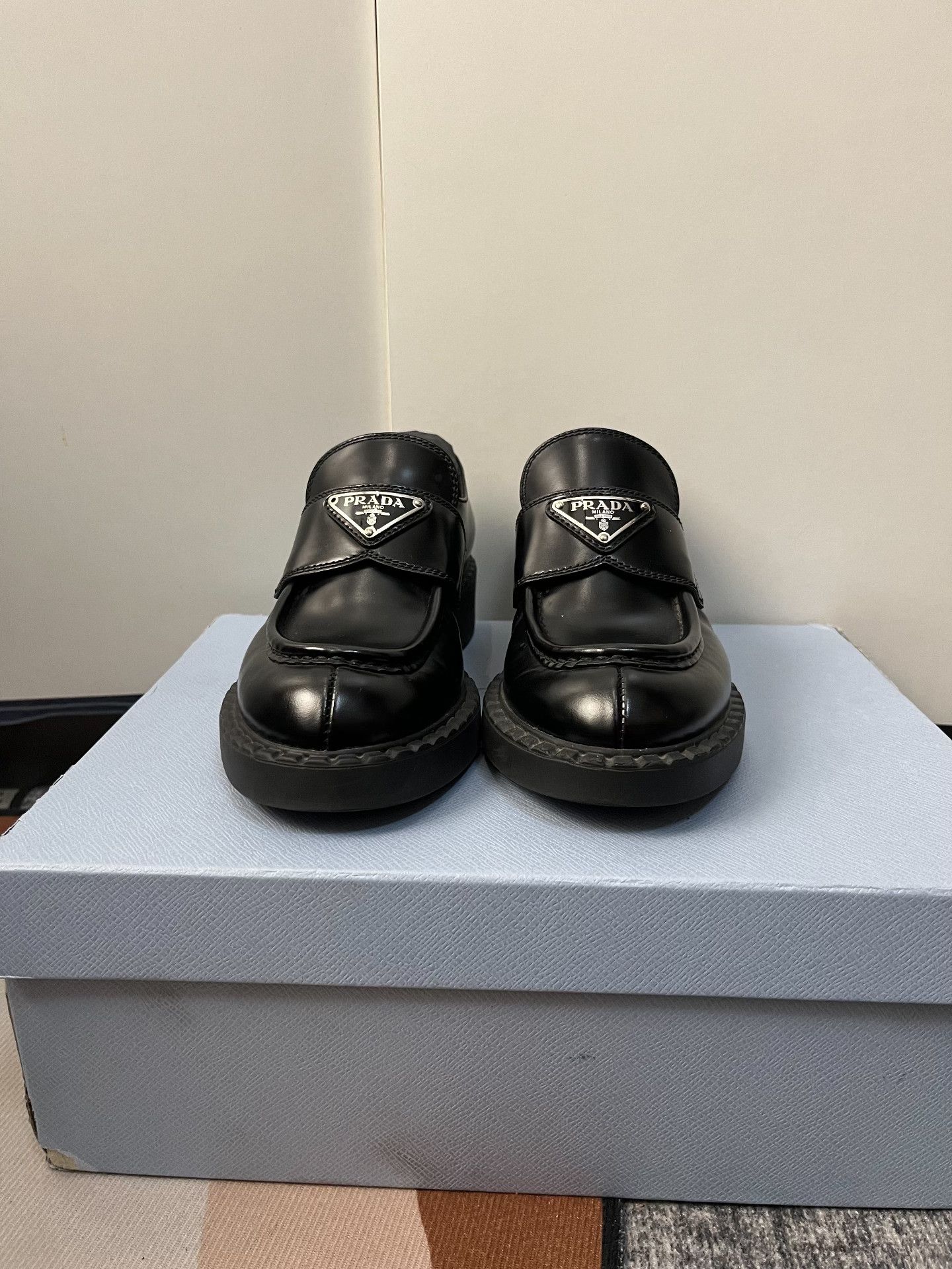 Prada Prada Casual Black Lowtop Sneakers 35 Women Size US 5 / IT 35 - 2 Thumbnail