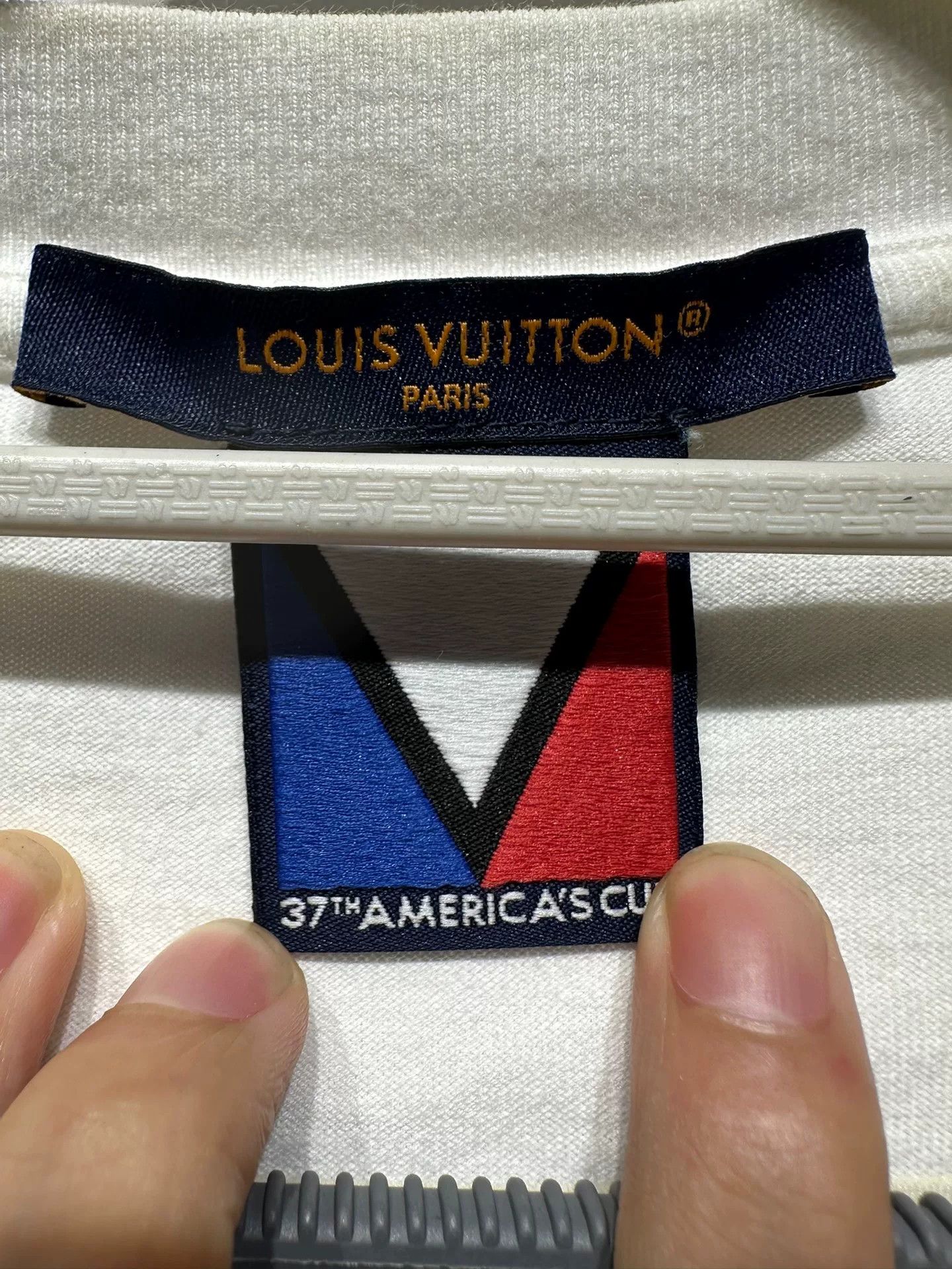 Louis Vuitton Louis Vuitton Retro Embroidered White T-Shirt S Men Size US S / EU 44-46 / 1 - 2 Thumbnail