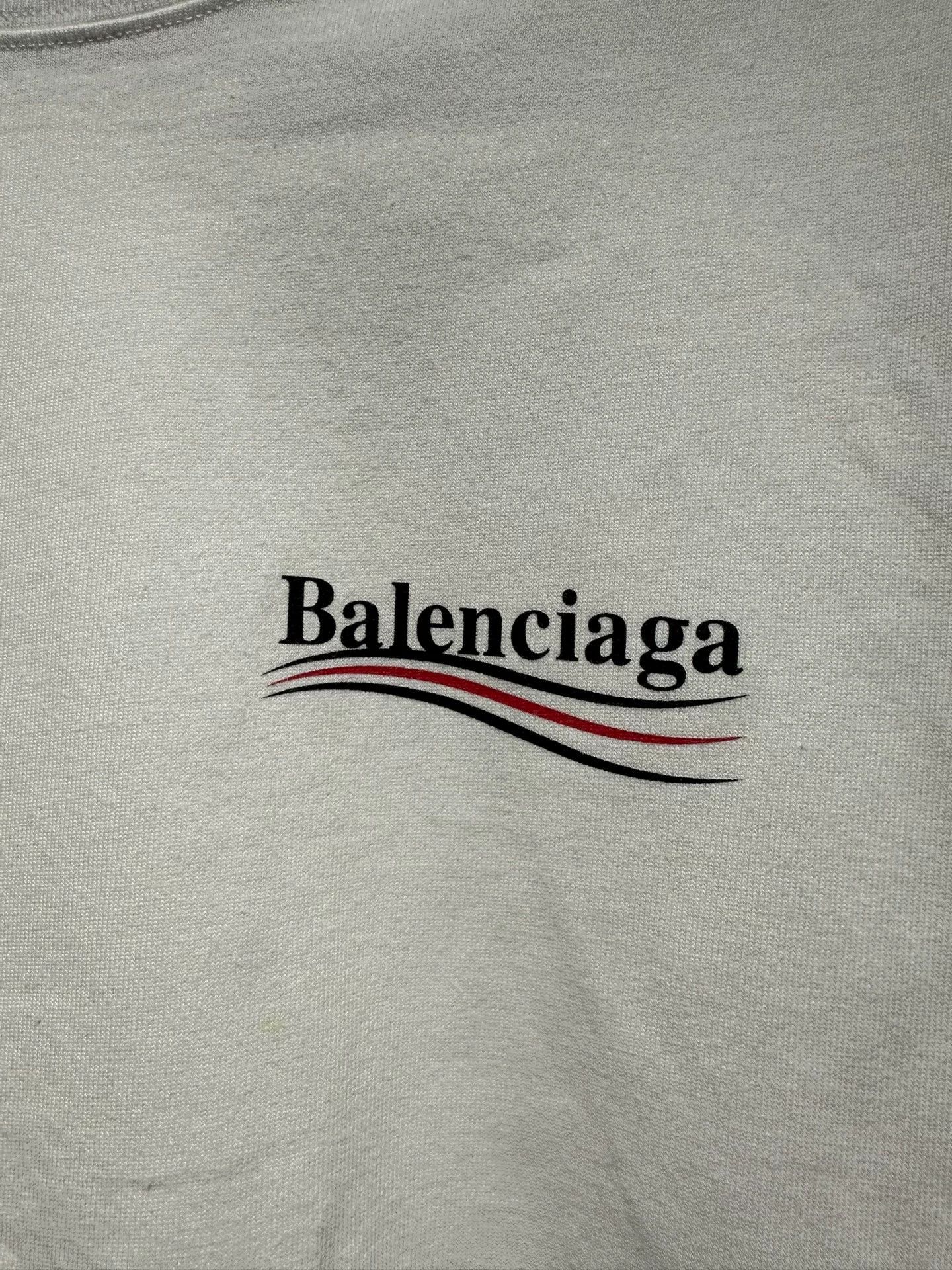 Balenciaga Balenciaga Retro Printed White T-Shirt M Women Size M / US 6-8 / IT 42-44 - 2 Thumbnail