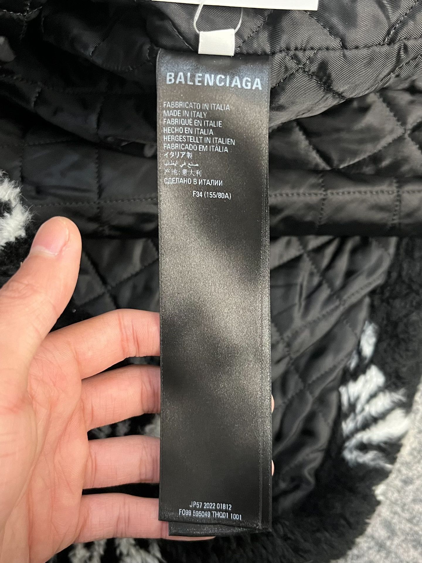 Balenciaga Balenciaga Fur Oversized Black Jacket 34 Women Size XS / US 0-2 / IT 36-38 - 4 Thumbnail